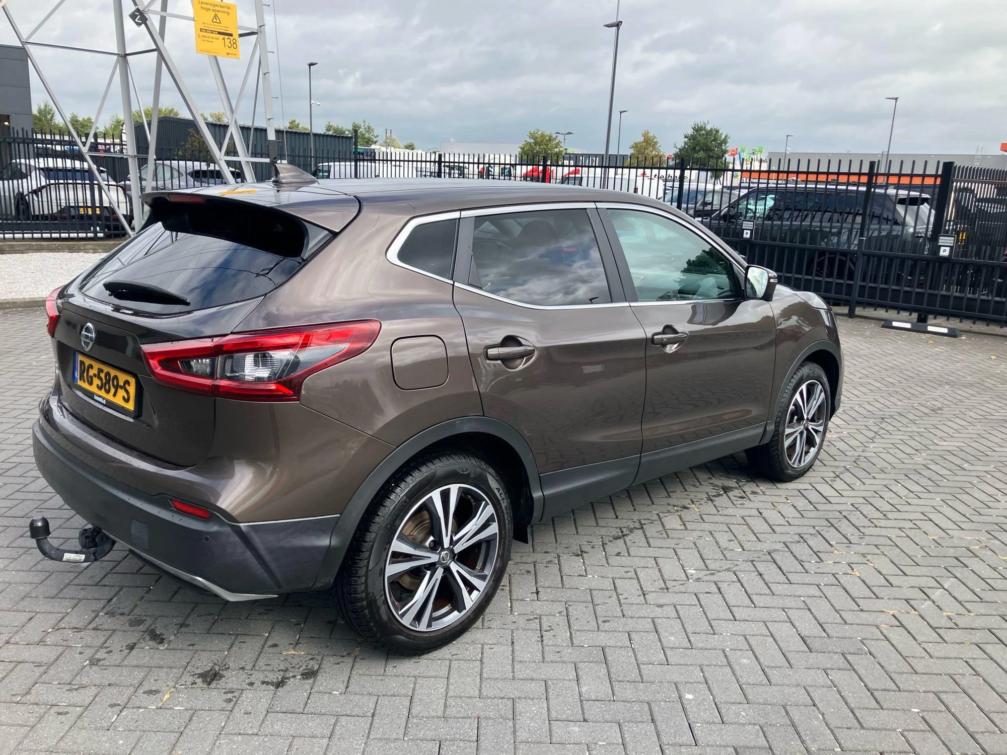 Nissan-QASHQAI-image-5