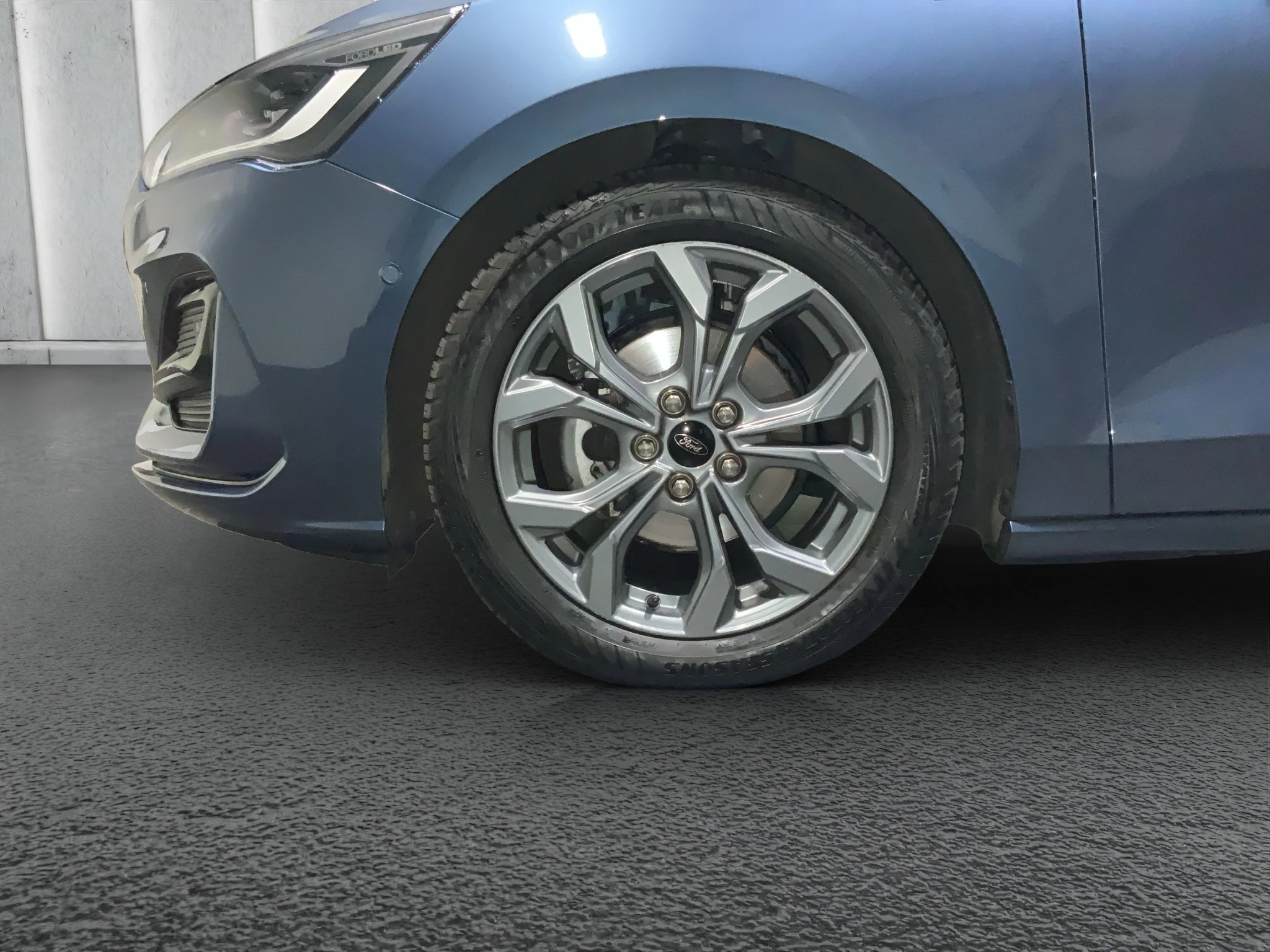 Ford Focus ST-Line X Turnier Aut.*AHK*ACC*HUD*KAM*NAVI*WINTER-PKT.