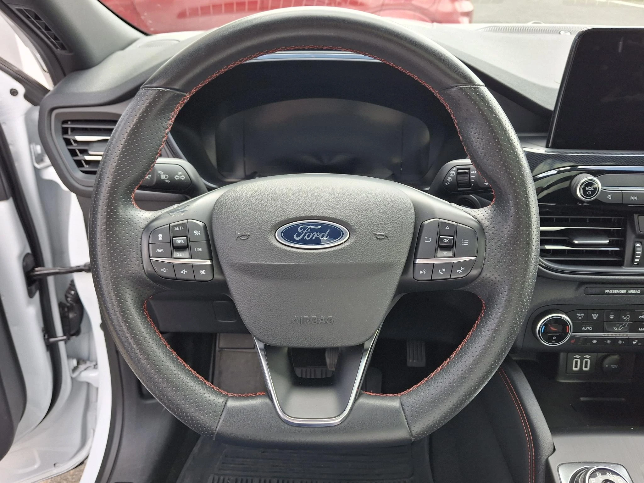 Ford-Kuga-image-13