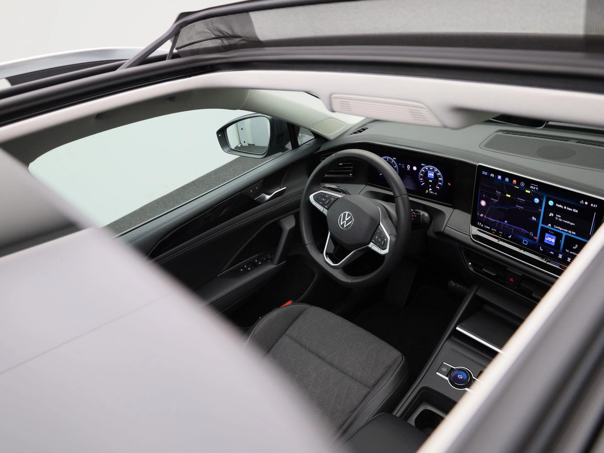 Volkswagen-Tiguan-image-41