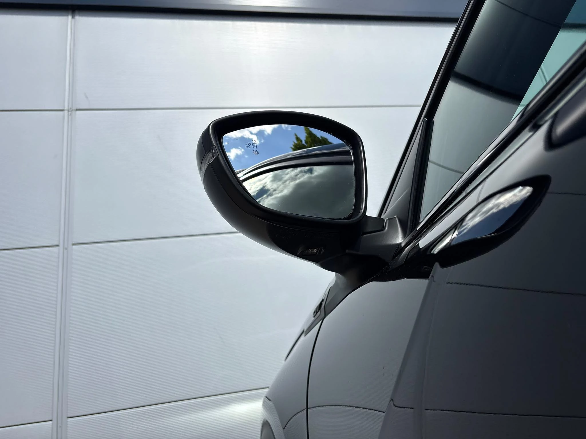 Peugeot-2008-image-24