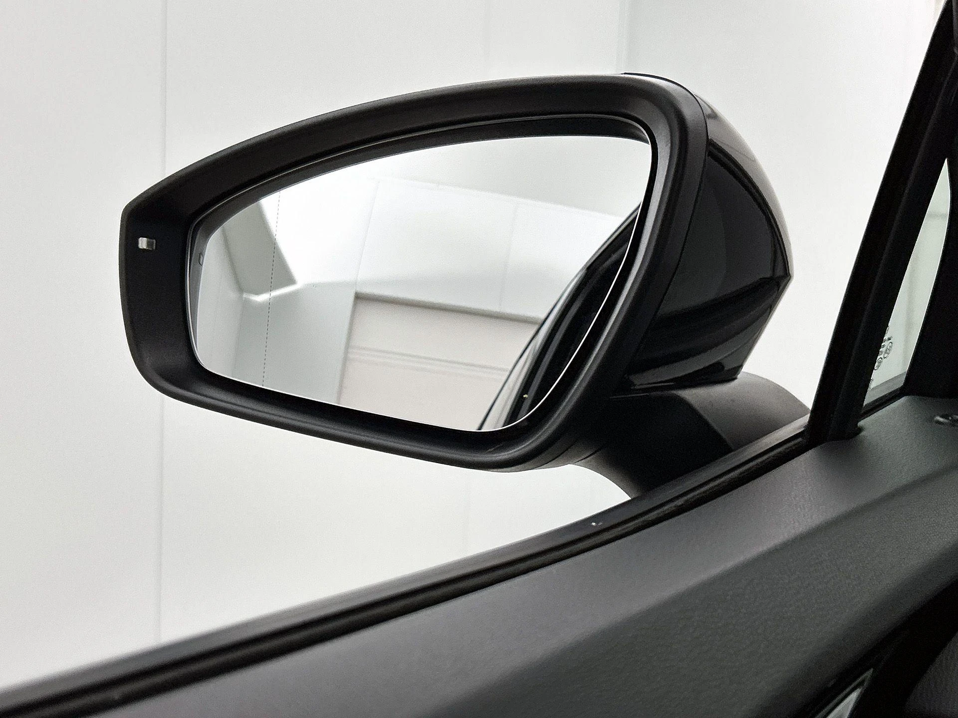 Volkswagen-ID.4-image-21