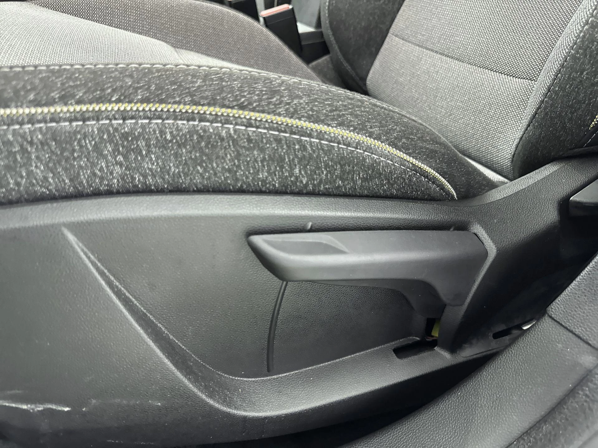 Renault-Captur-image-16