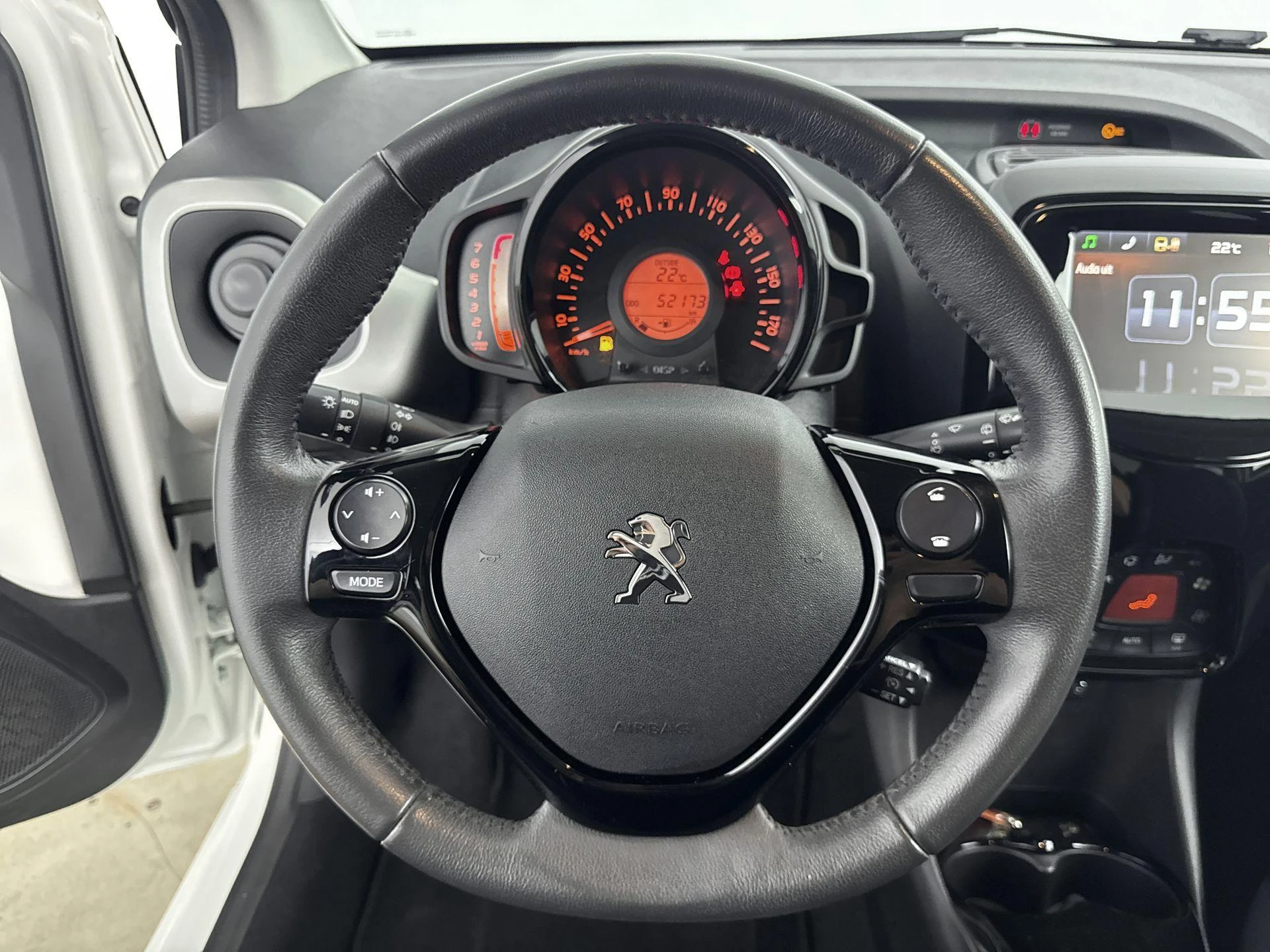 Peugeot 108 1.0 e-VTi Première 69PK
