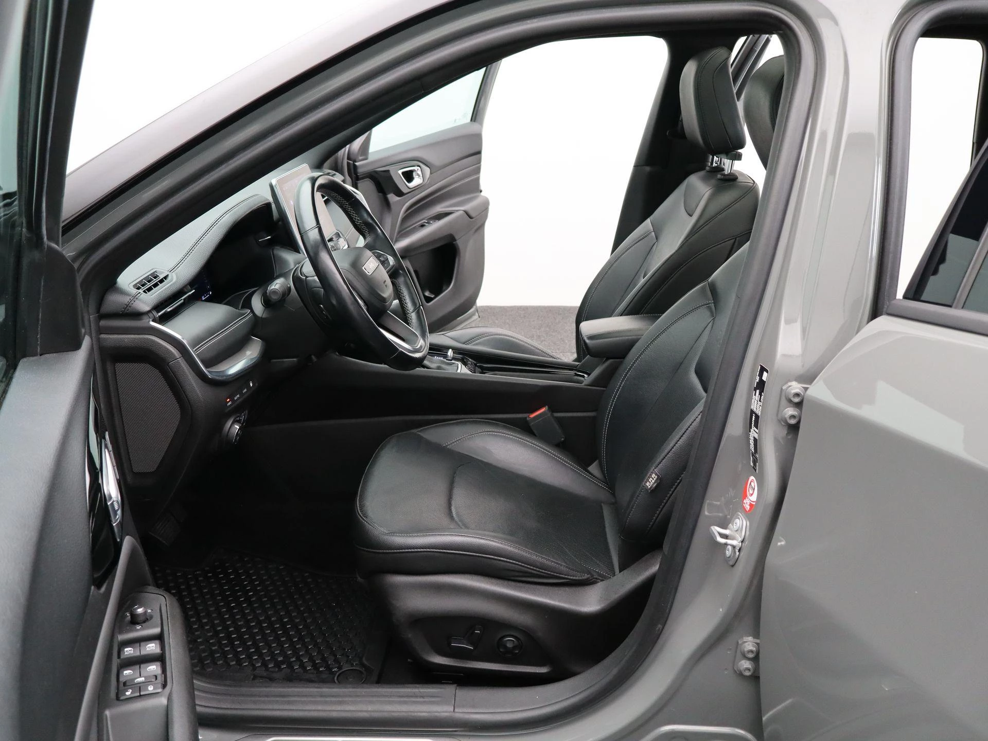 Jeep-Compass-image-10