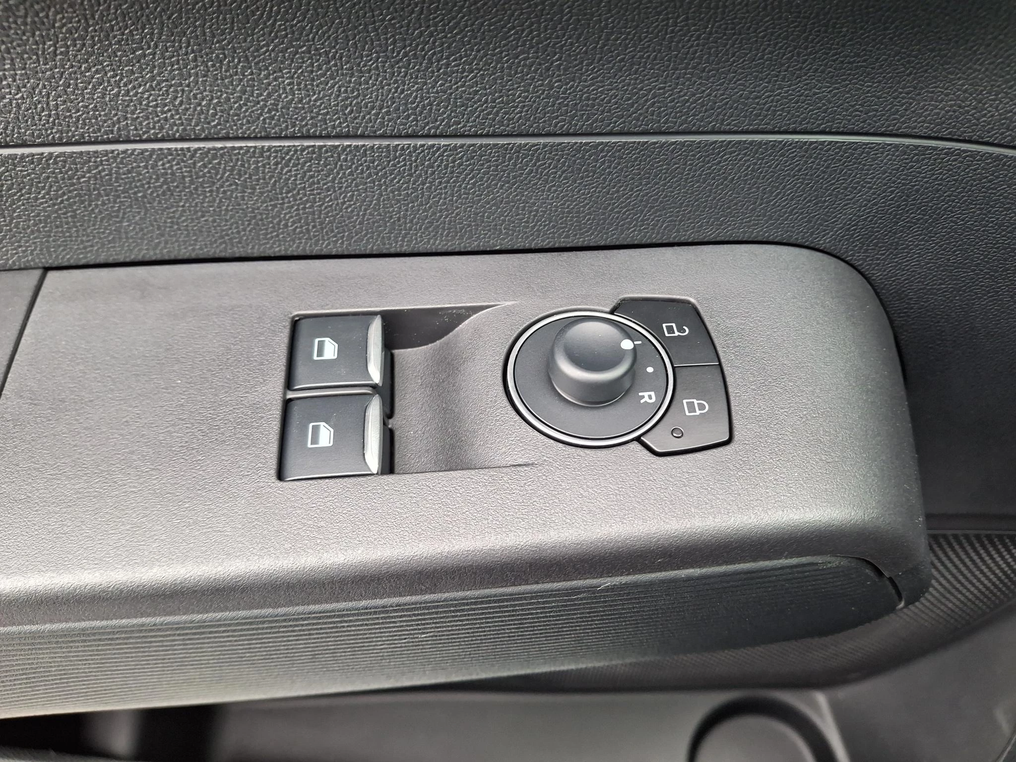 Ford E-Transit Cour. Trend 44 kWh