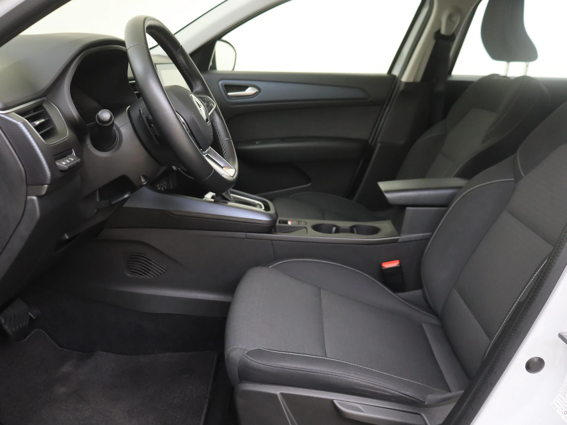 Renault-Arkana-image-15