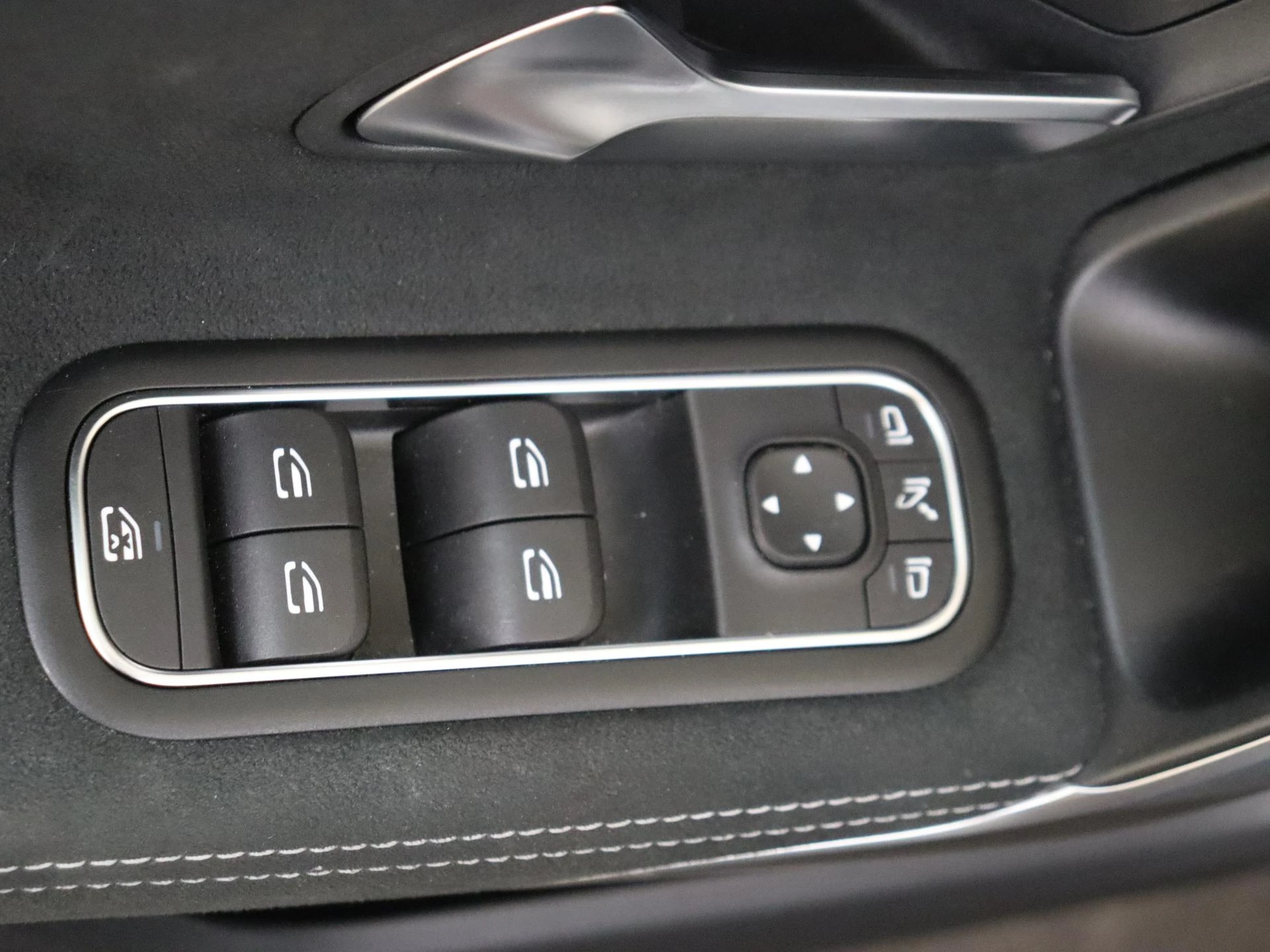 Mercedes-Benz-A-Klasse-image-26