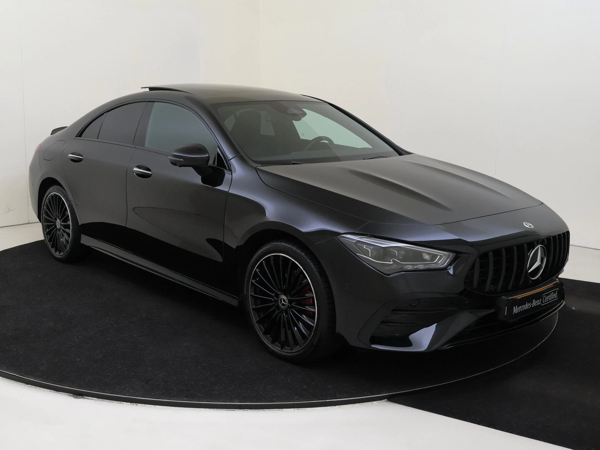 Mercedes-Benz-CLA-image-1