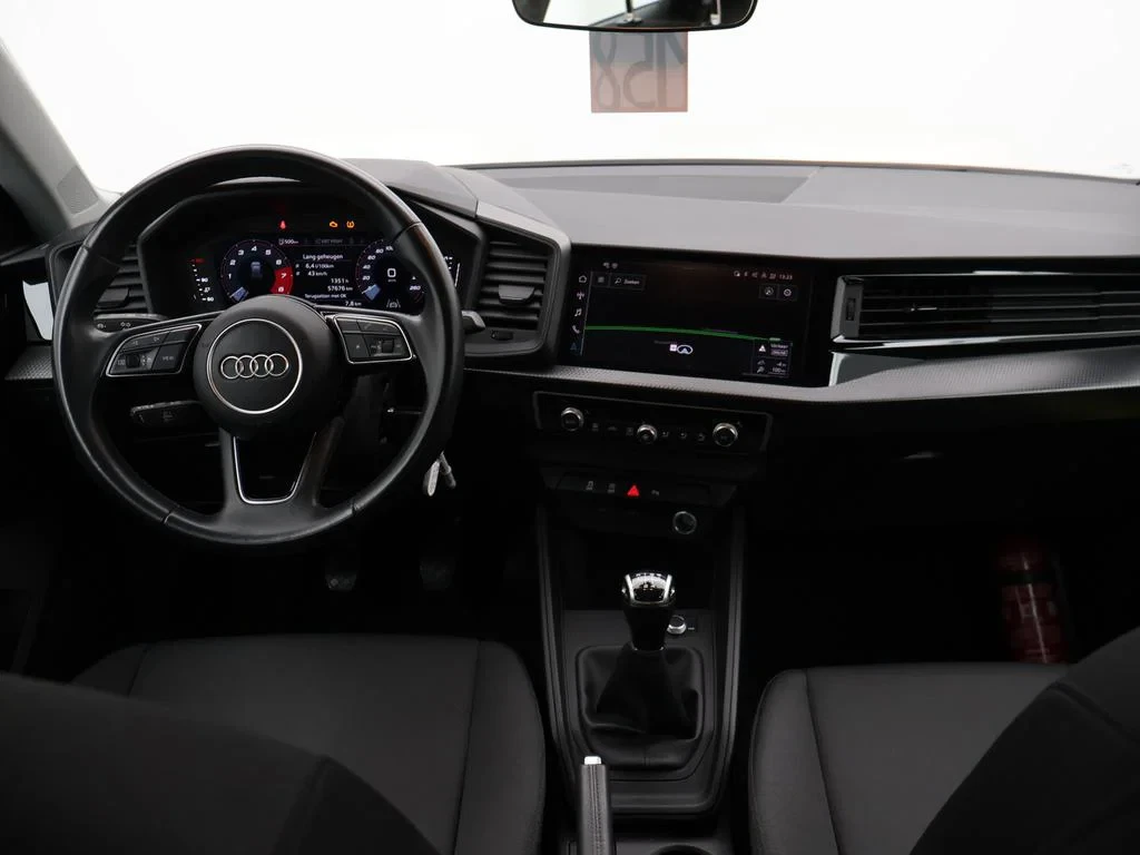 Audi-A1 Sportback-image-10