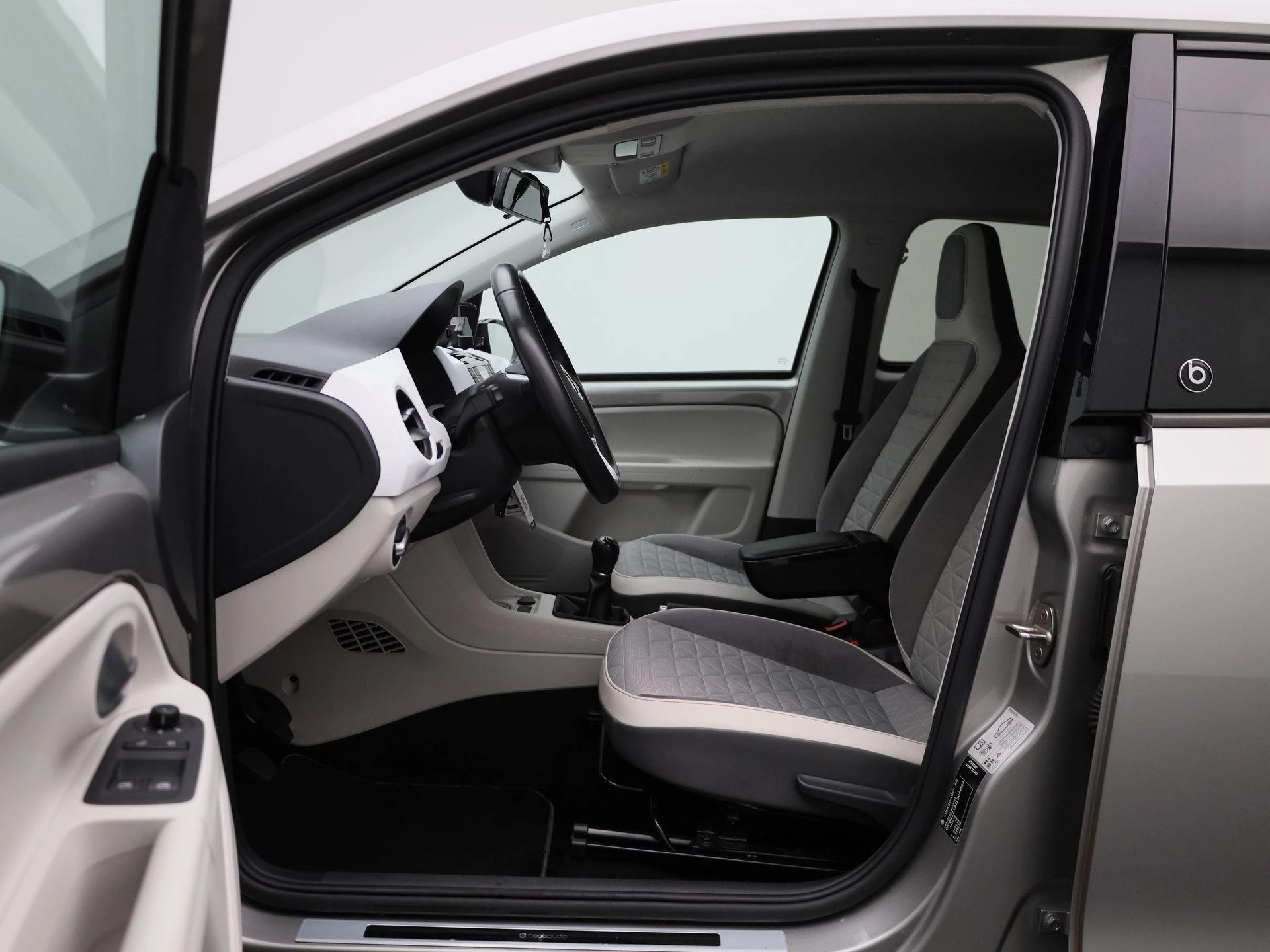 Volkswagen up! 1.0 beats 60pk