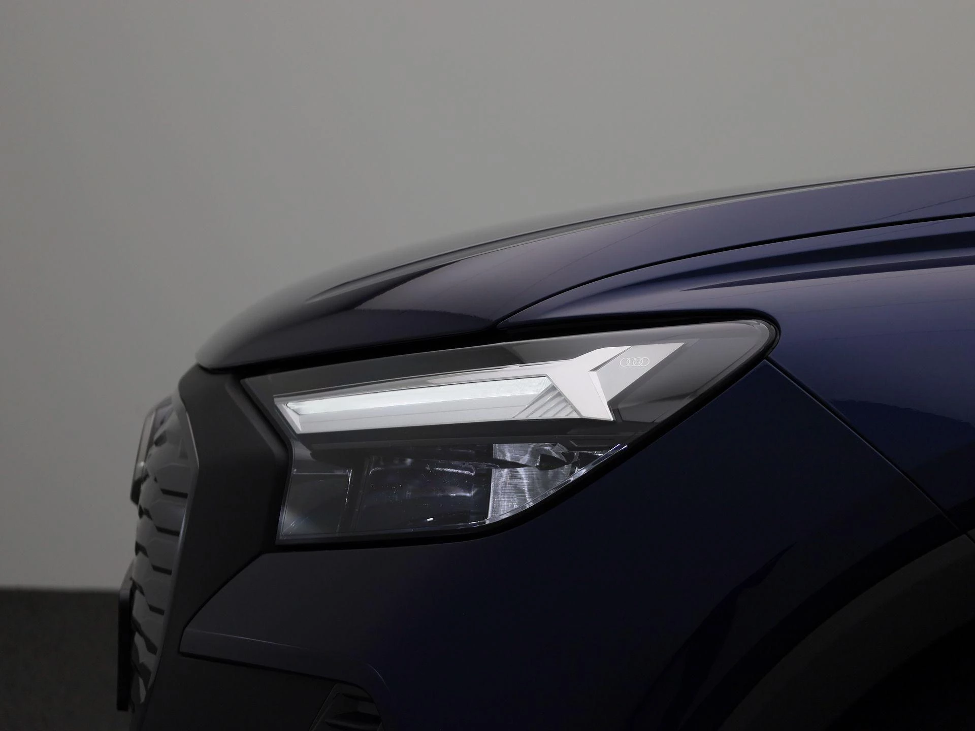 Audi-Q4 e-tron-image-14