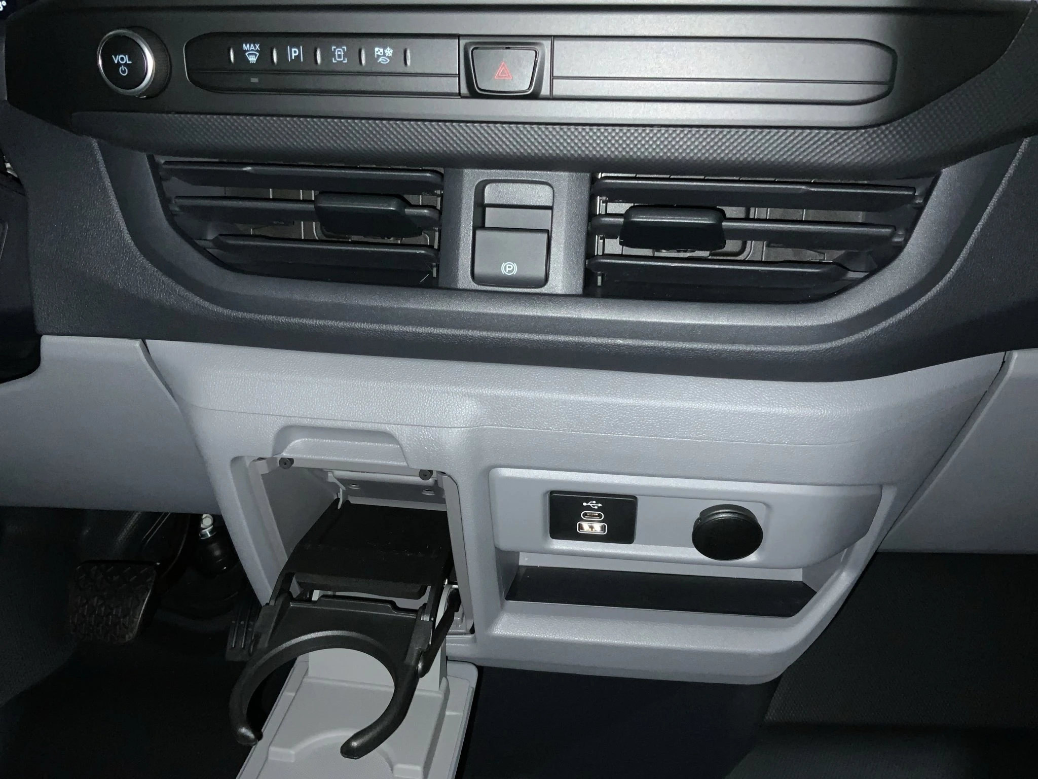 Ford-Transit Custom-image-12