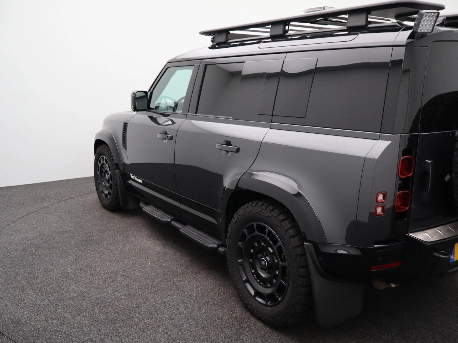 Land Rover-Defender-image-41