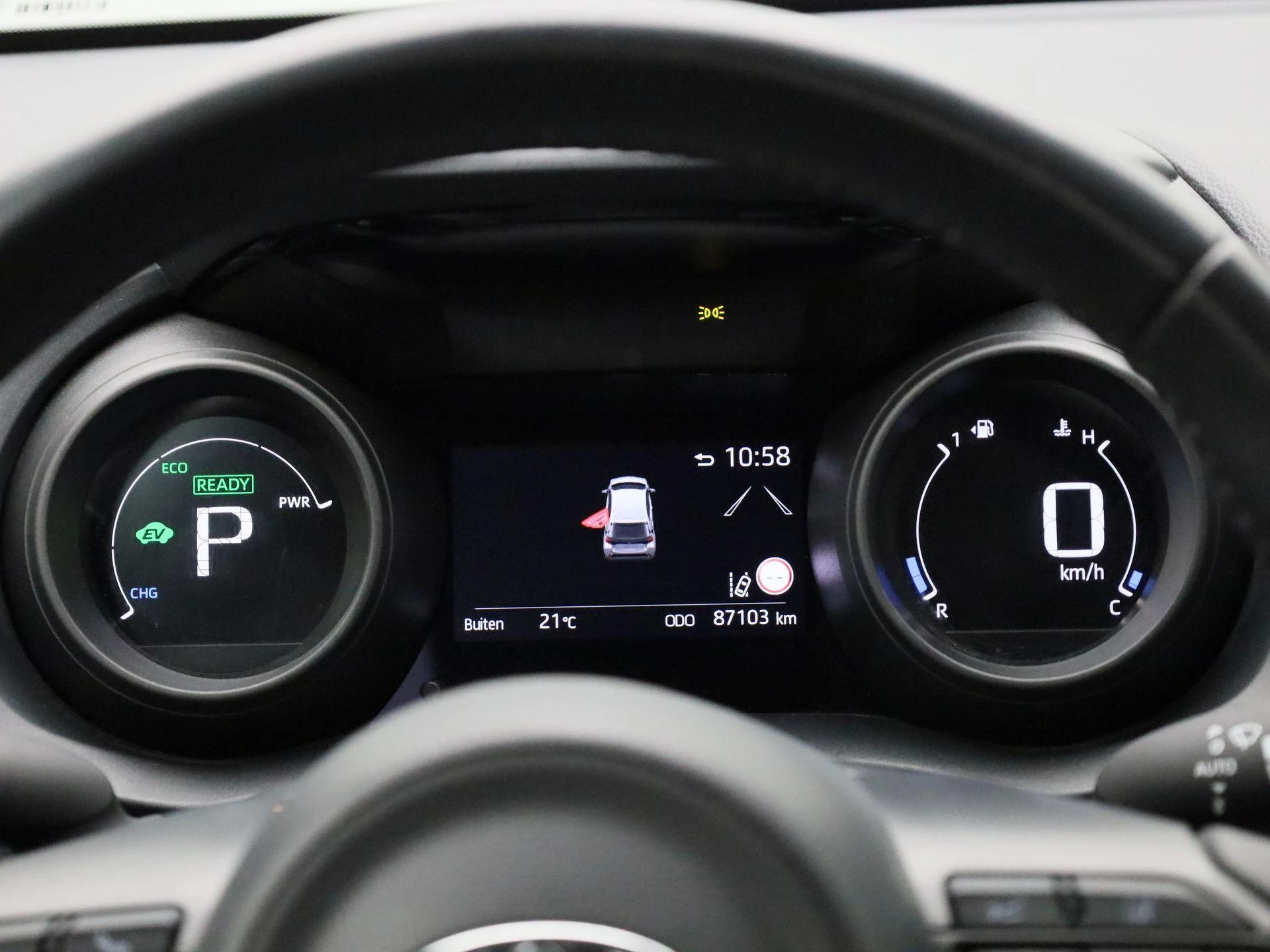 Toyota Yaris 1.5 Hybrid Business Plus
