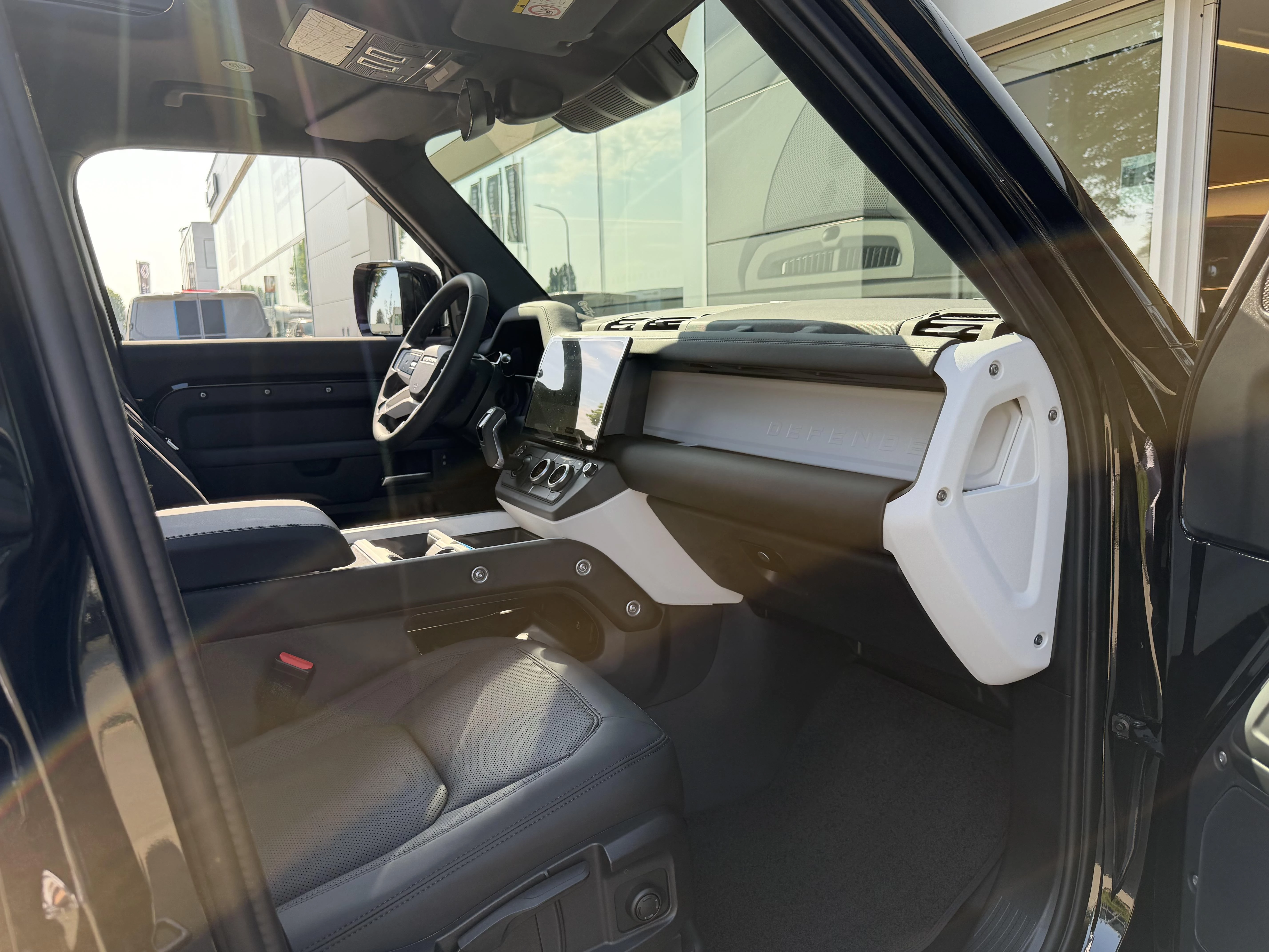 Land Rover Defender 110 D250 S AWD Auto. 26MY
