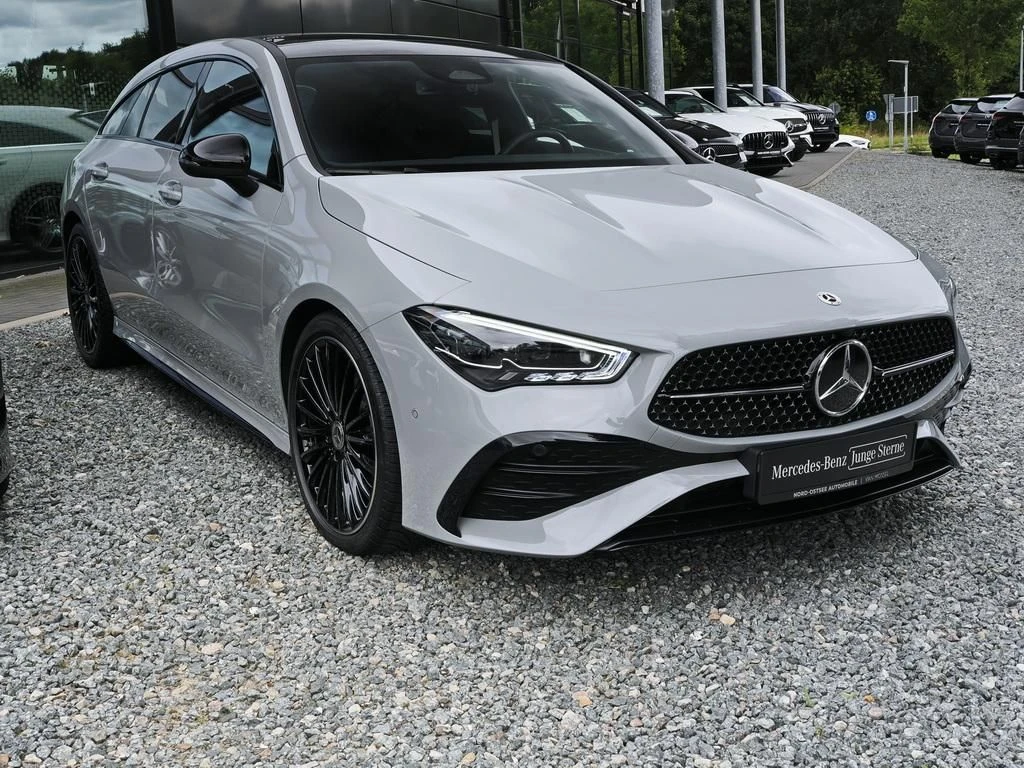 Mercedes-Benz-CLA 200-image-3