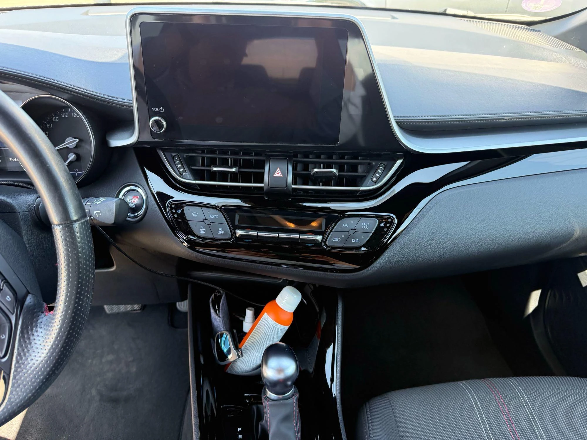 Toyota-C-HR-image-15