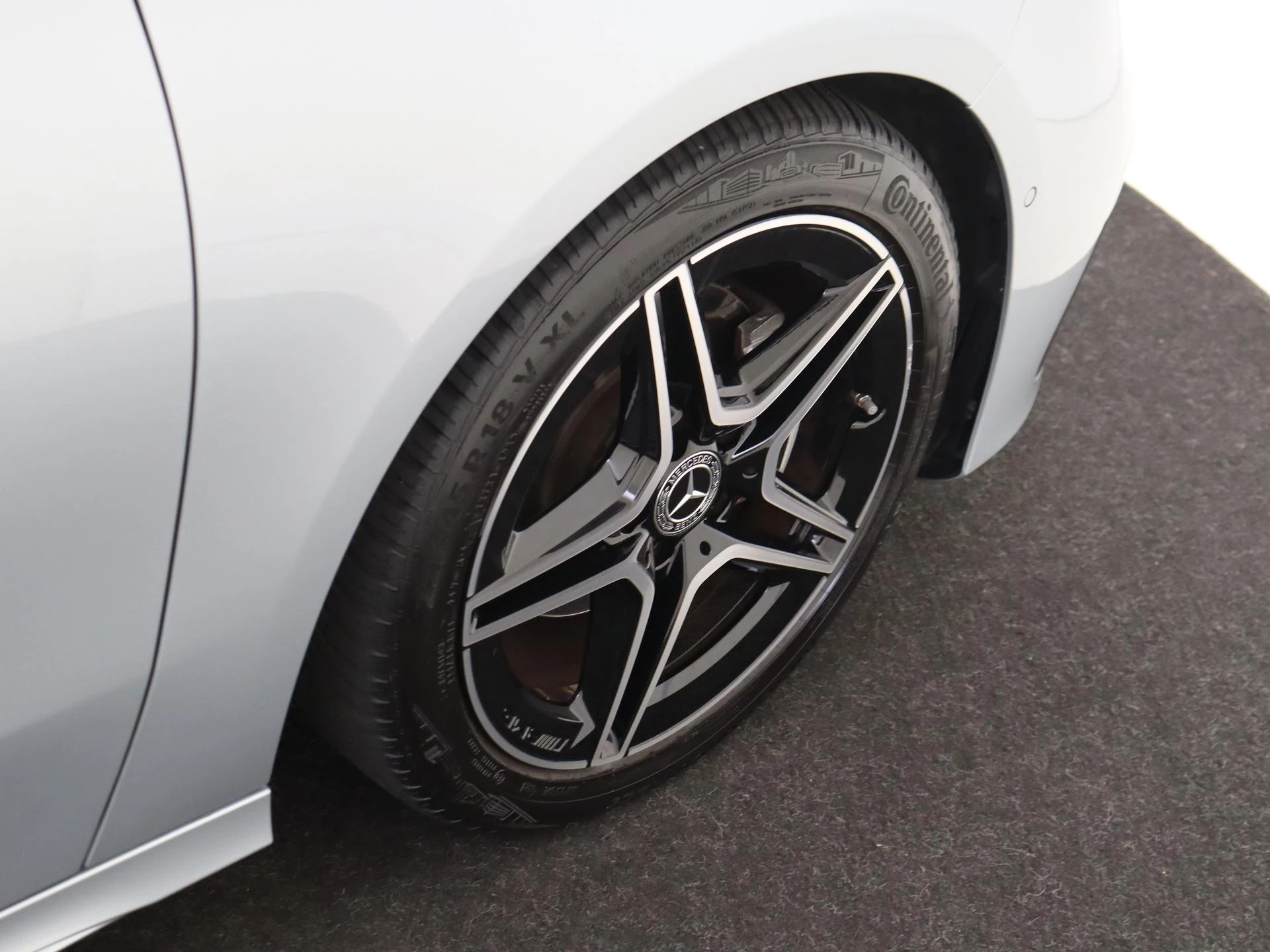 Mercedes-Benz-A-Klasse-image-10