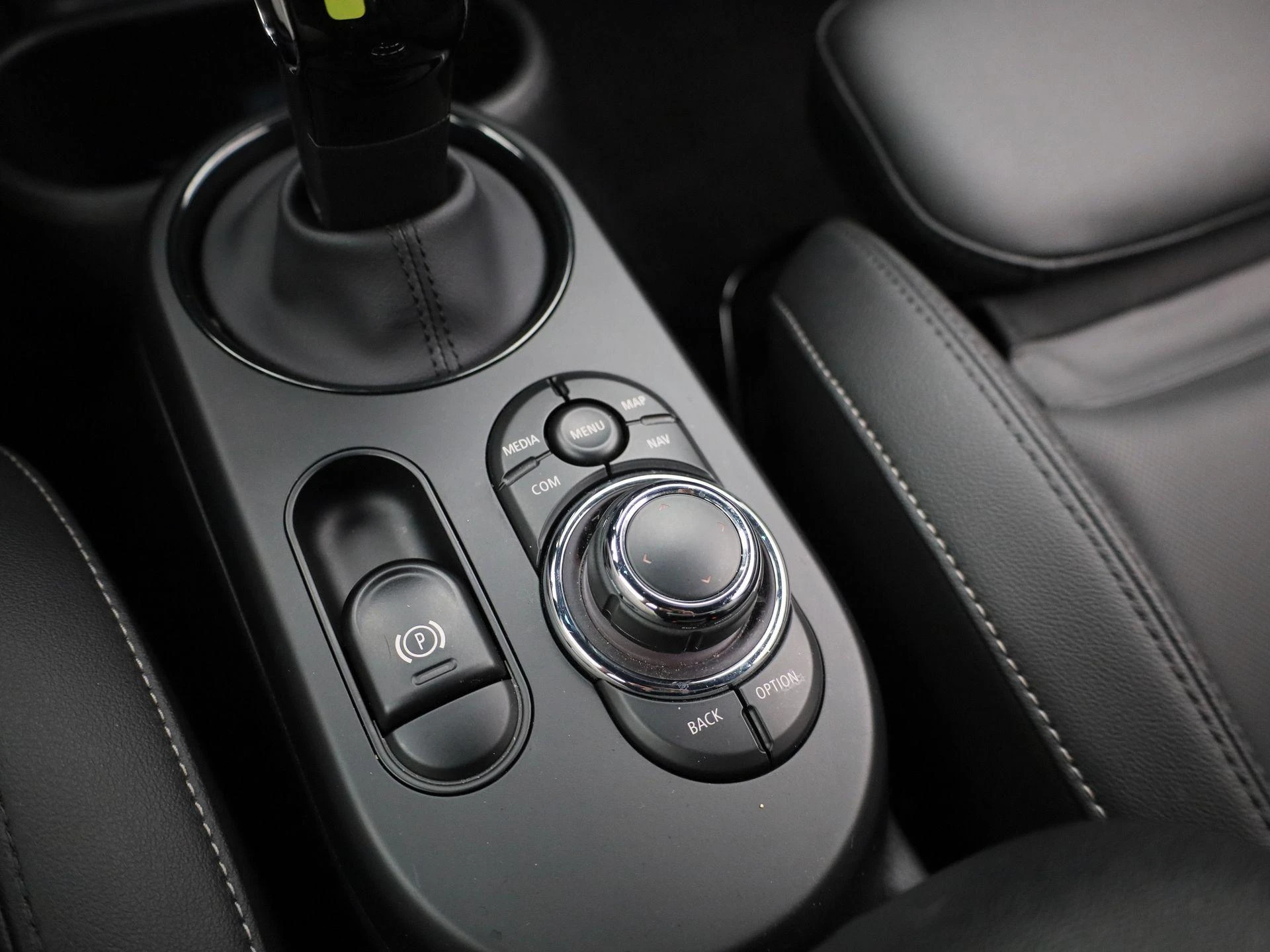 MINI-Cooper-image-29