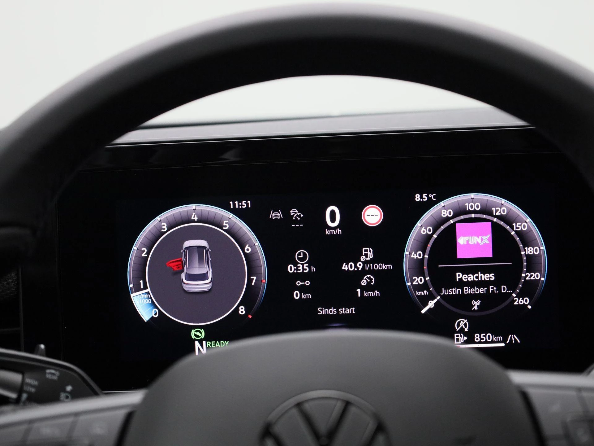 Volkswagen-T-Roc-image-7