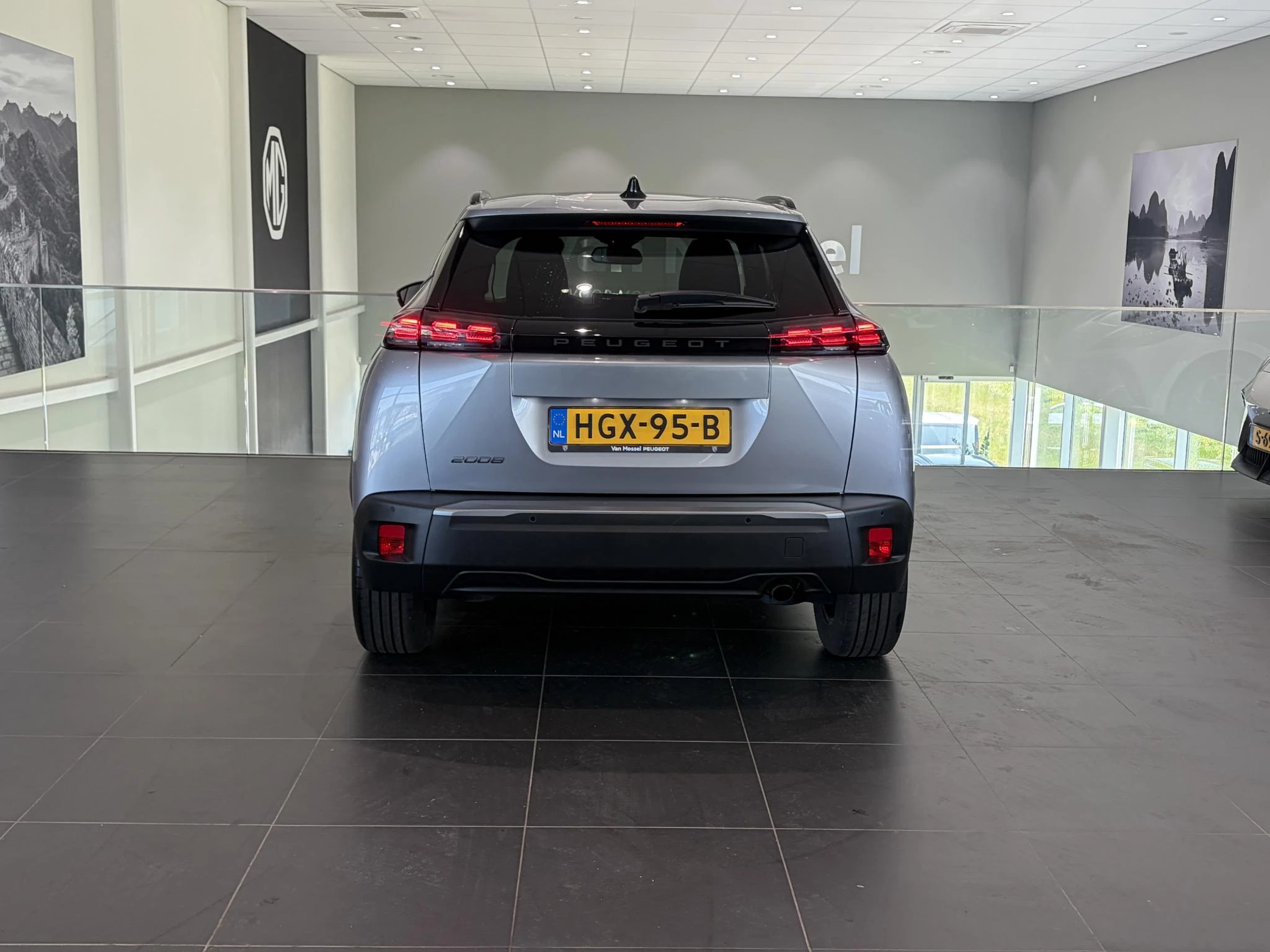 Peugeot-2008-image-3