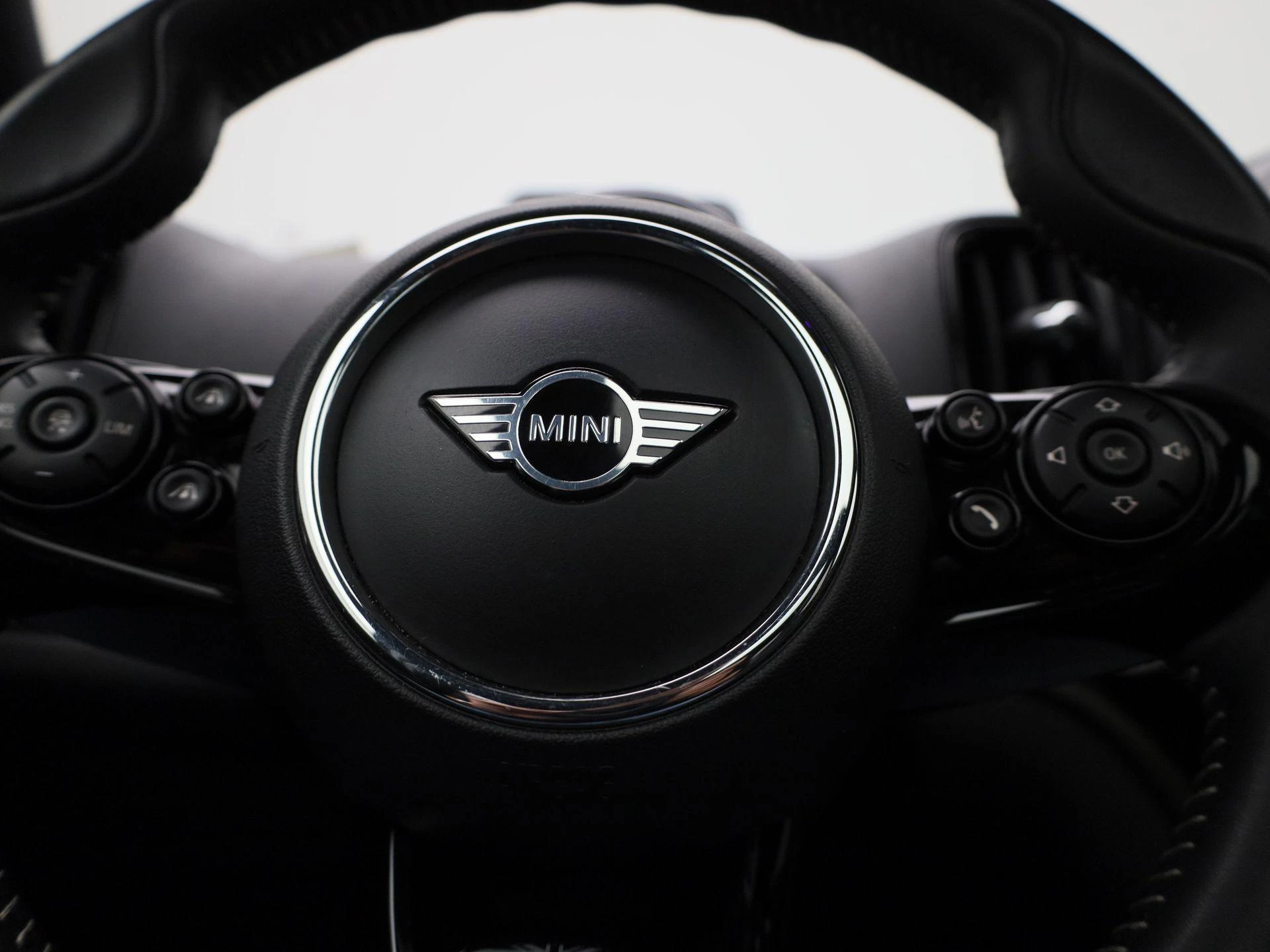 MINI-Countryman-image-30