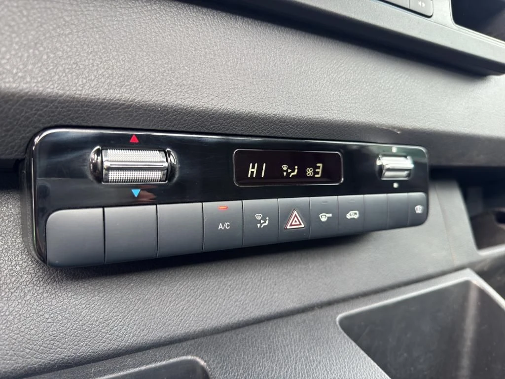Mercedes-Benz-Sprinter 315-image-17