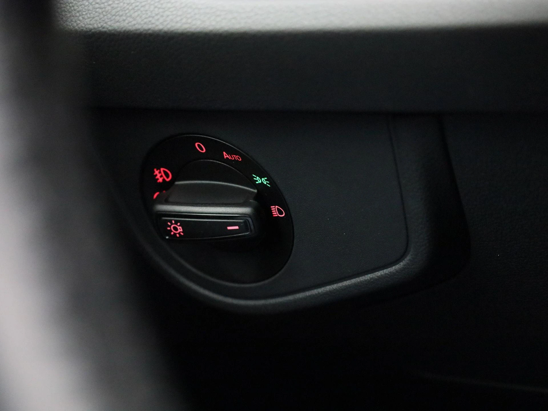 Volkswagen-Polo-image-22