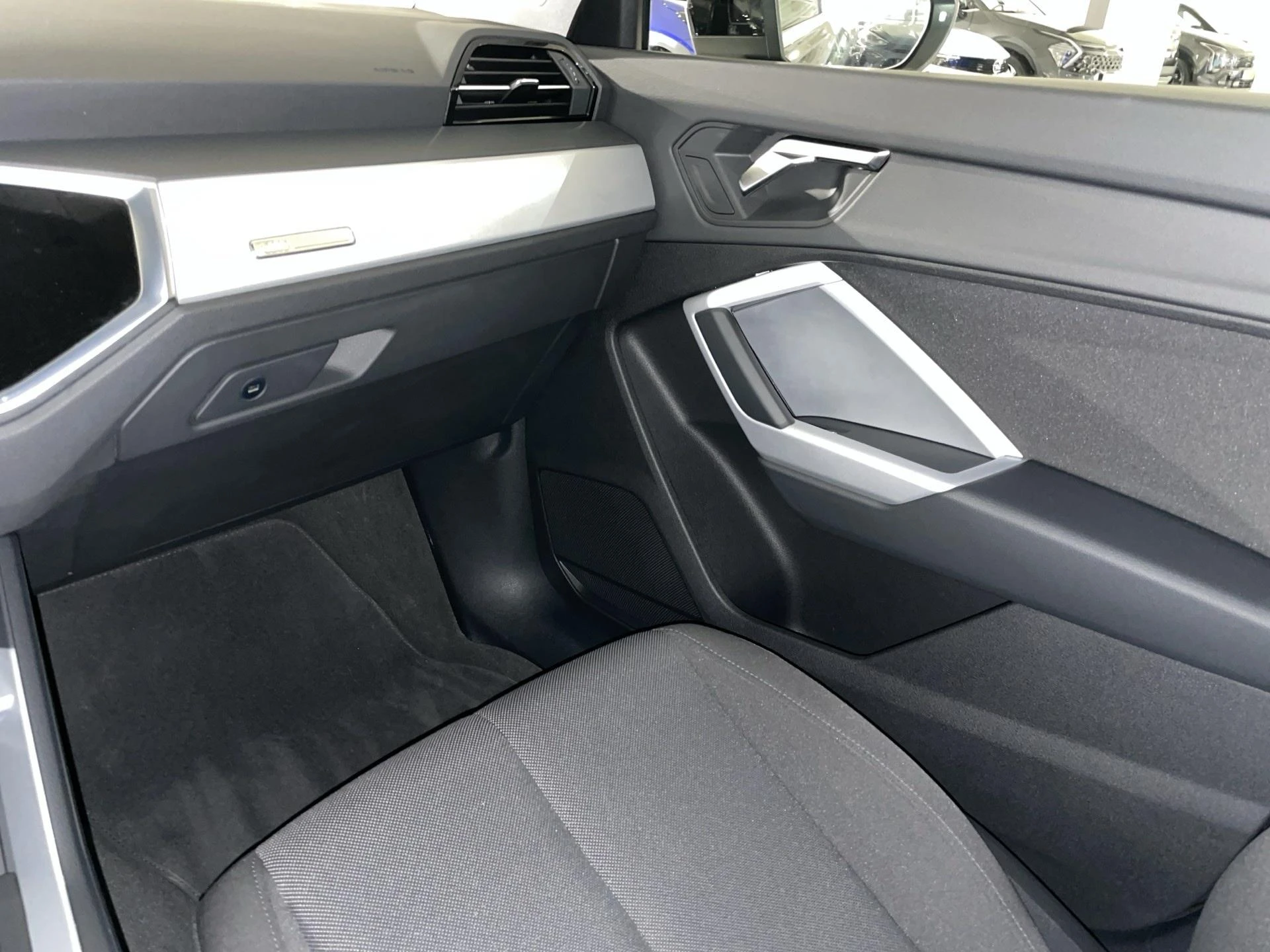Audi-Q3-image-9