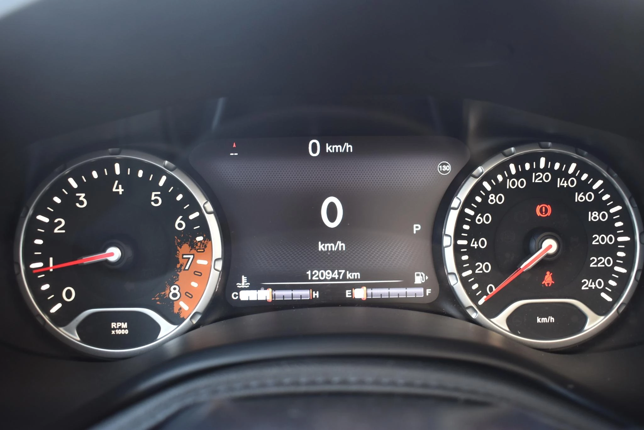 Jeep-Renegade-image-19