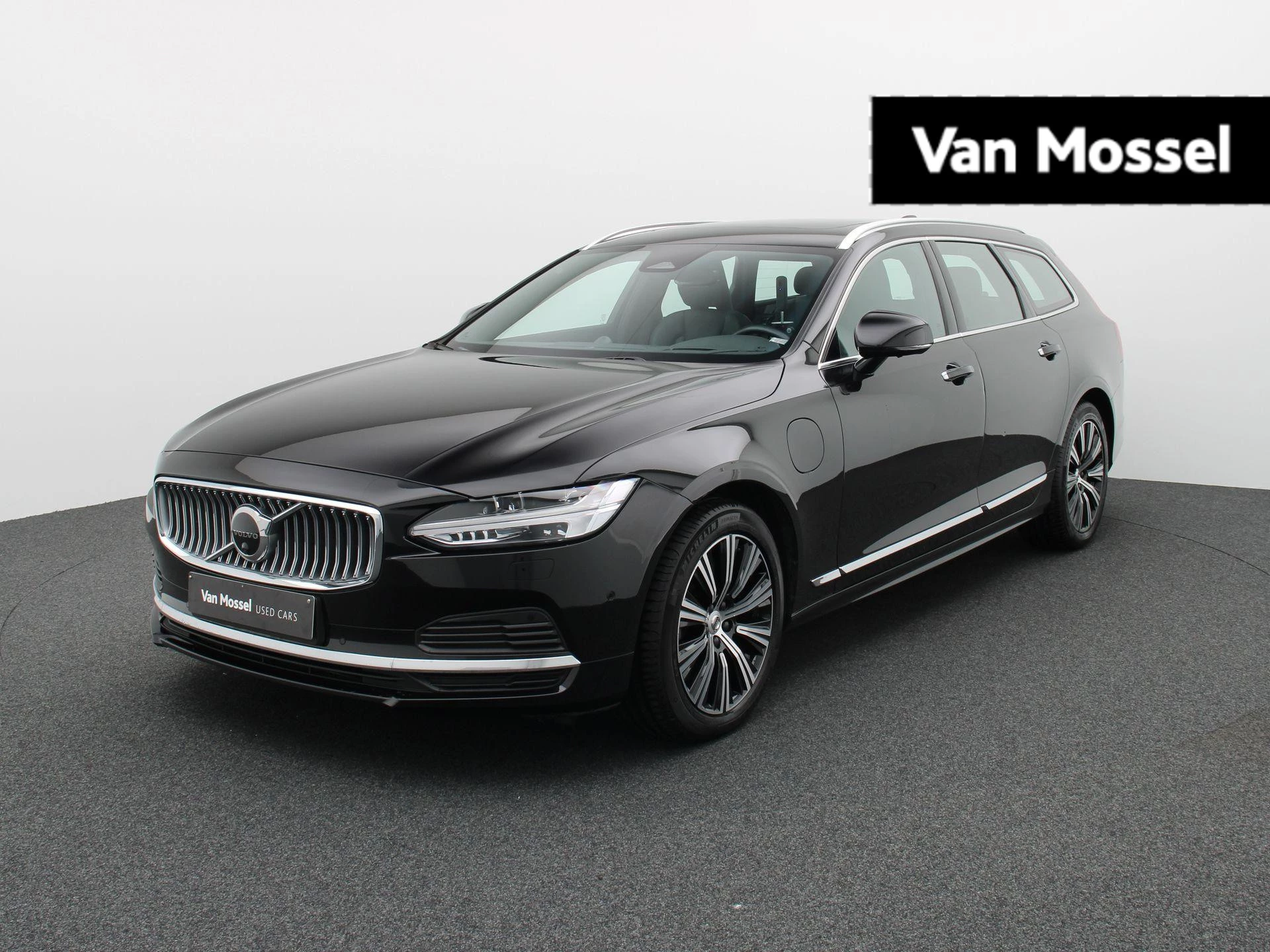 Volvo-V90-image-0