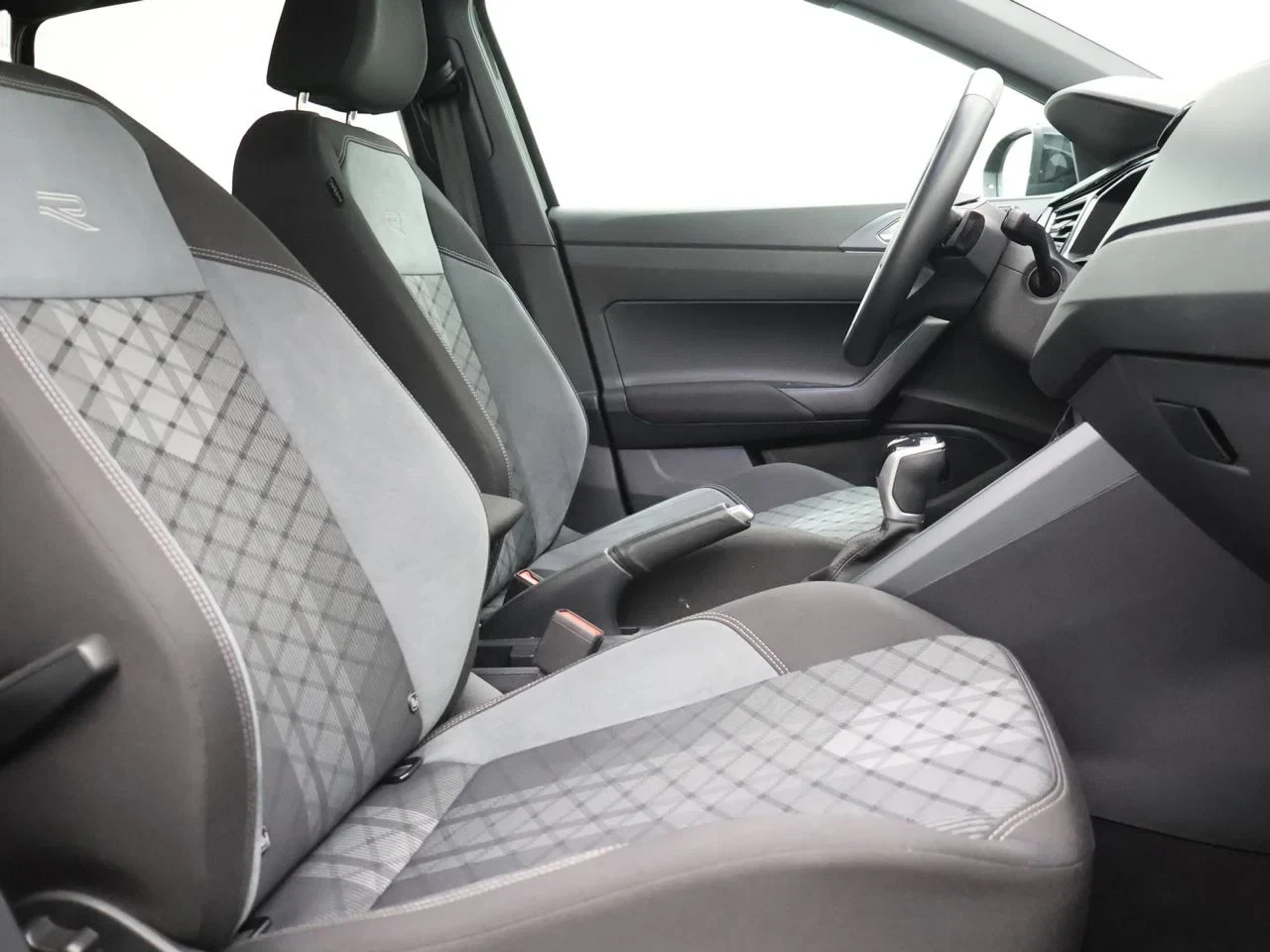 Volkswagen-Taigo-image-4