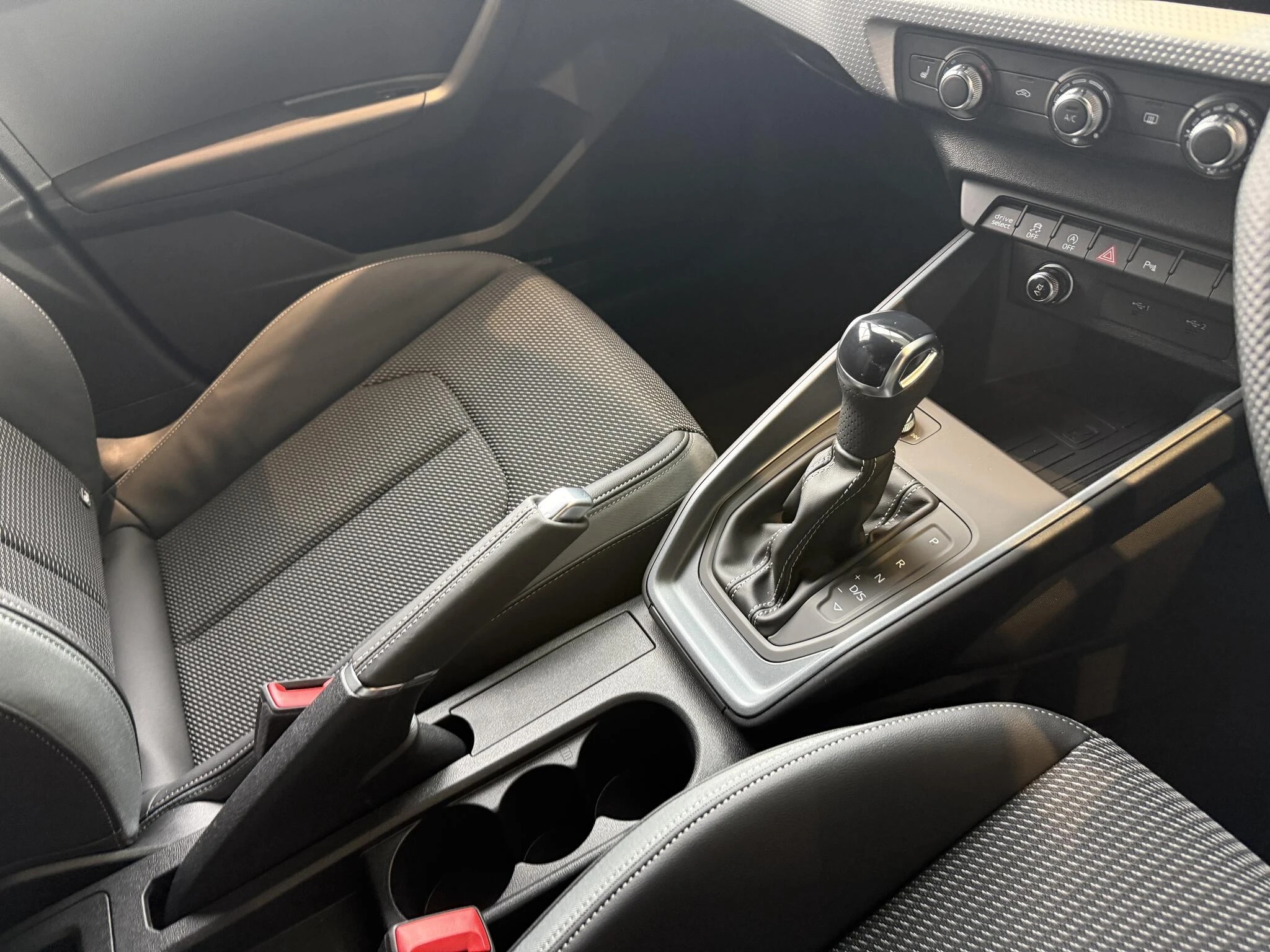Audi-A1 Sportback-image-8