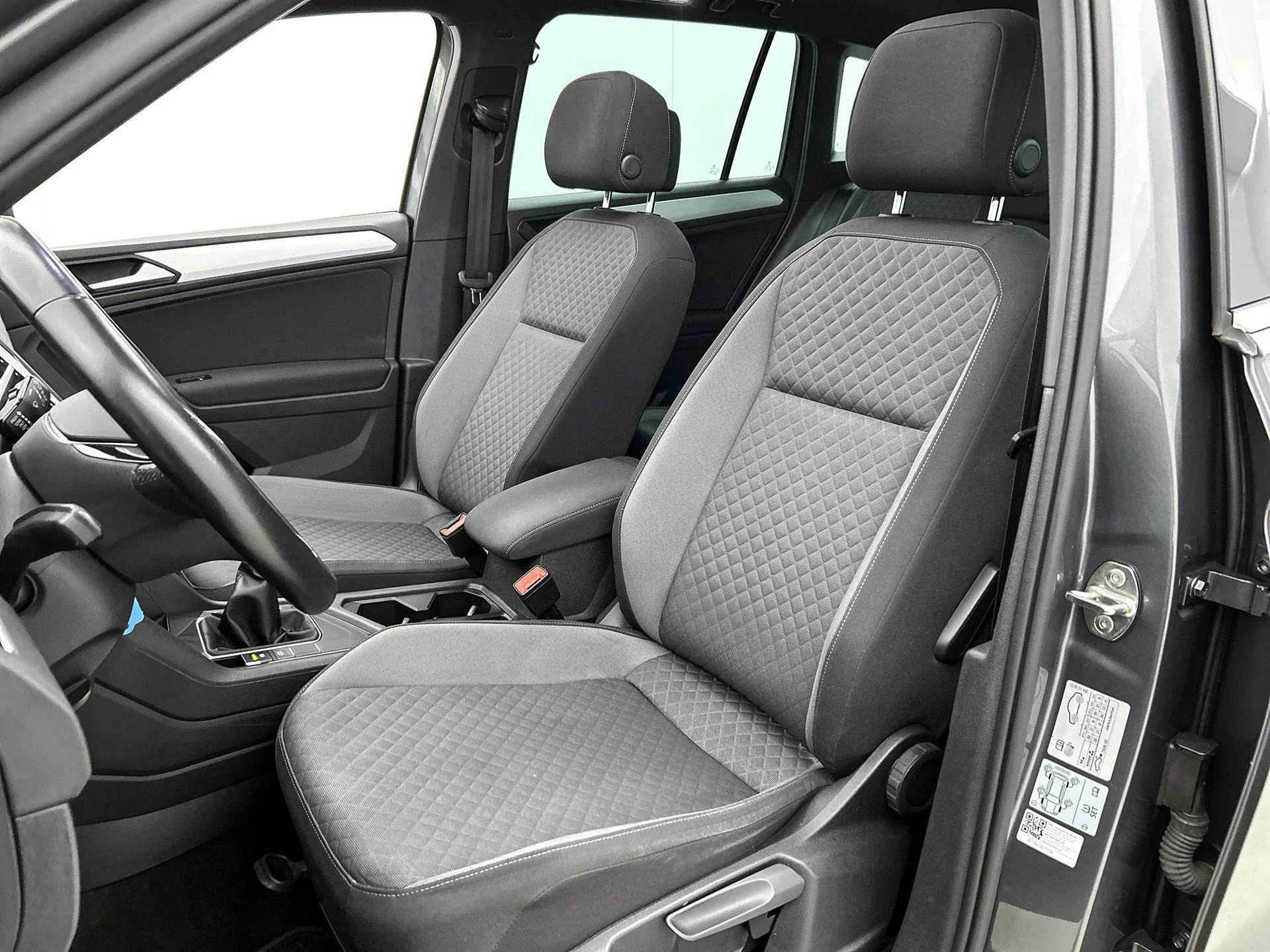 Volkswagen-Tiguan-image-37