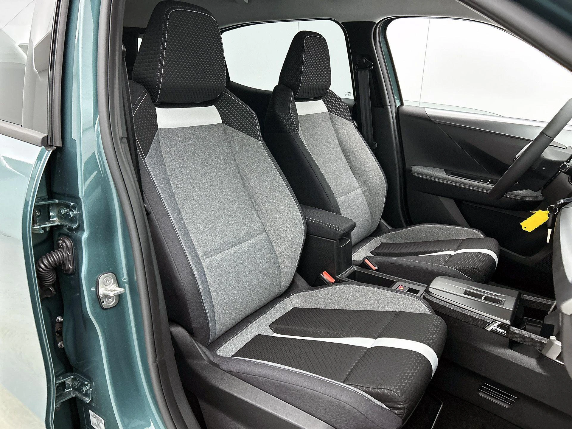 Opel-Frontera-image-10