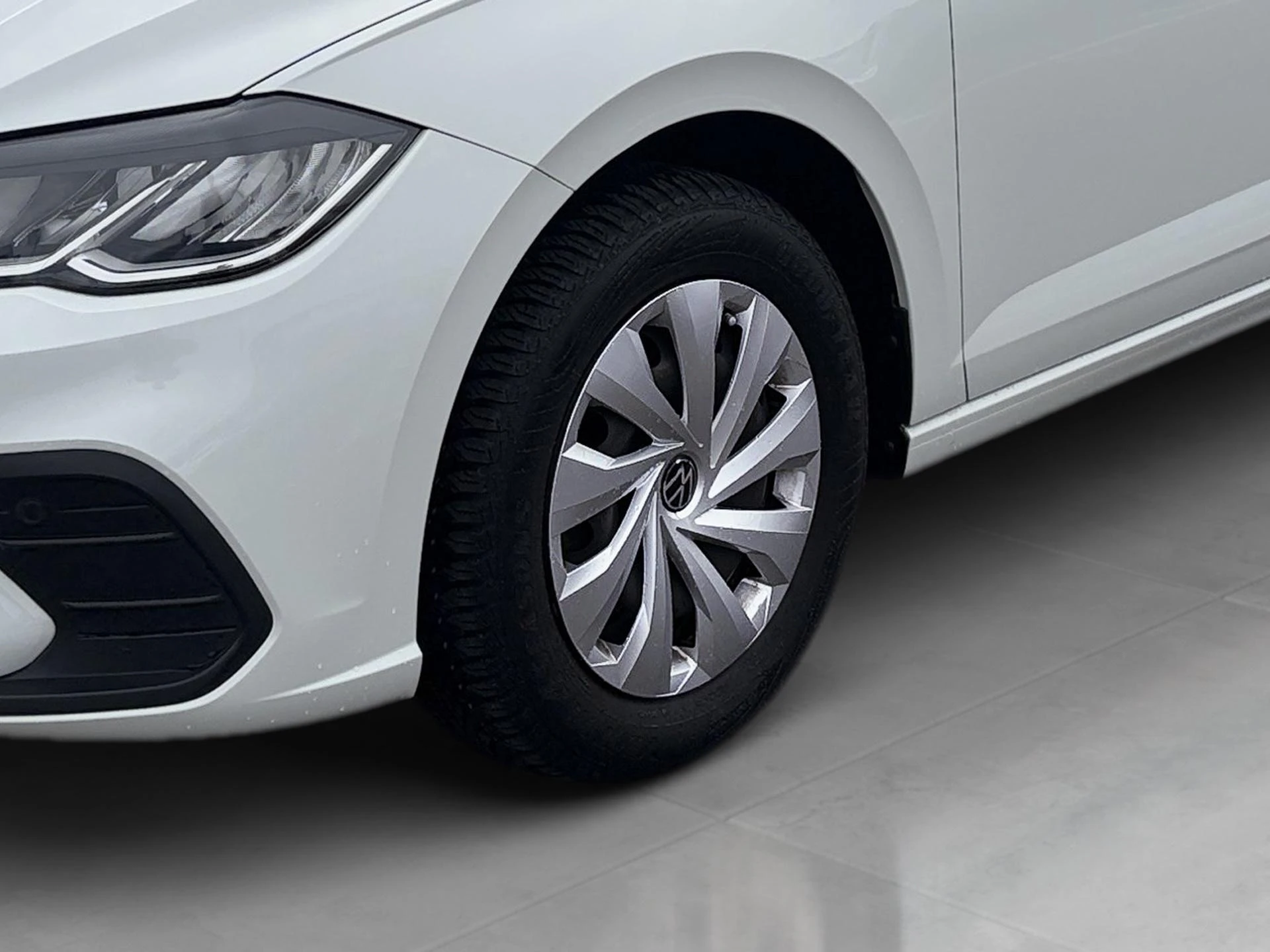 Volkswagen-Polo-image-17