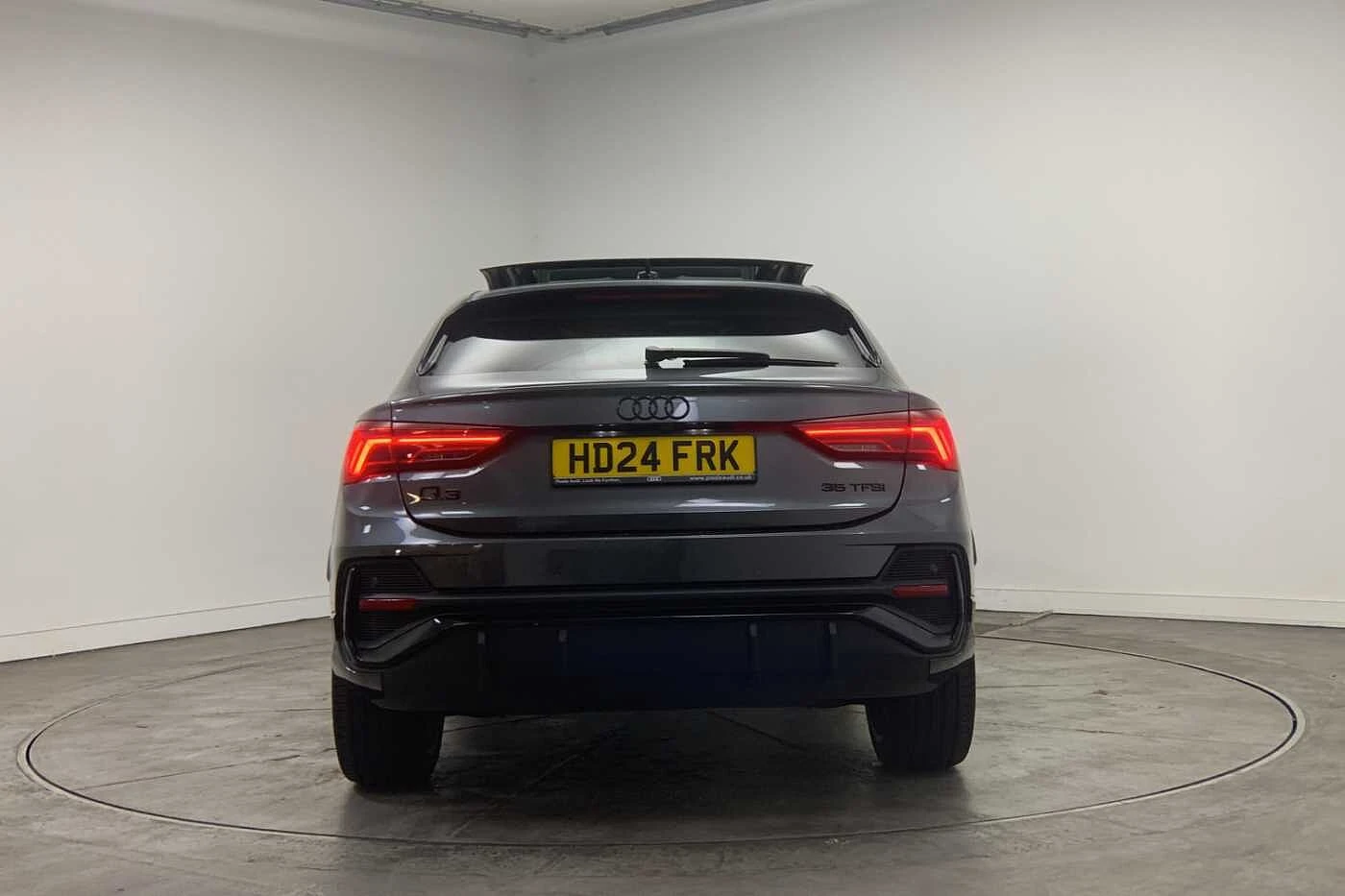Audi-Q3-image-10