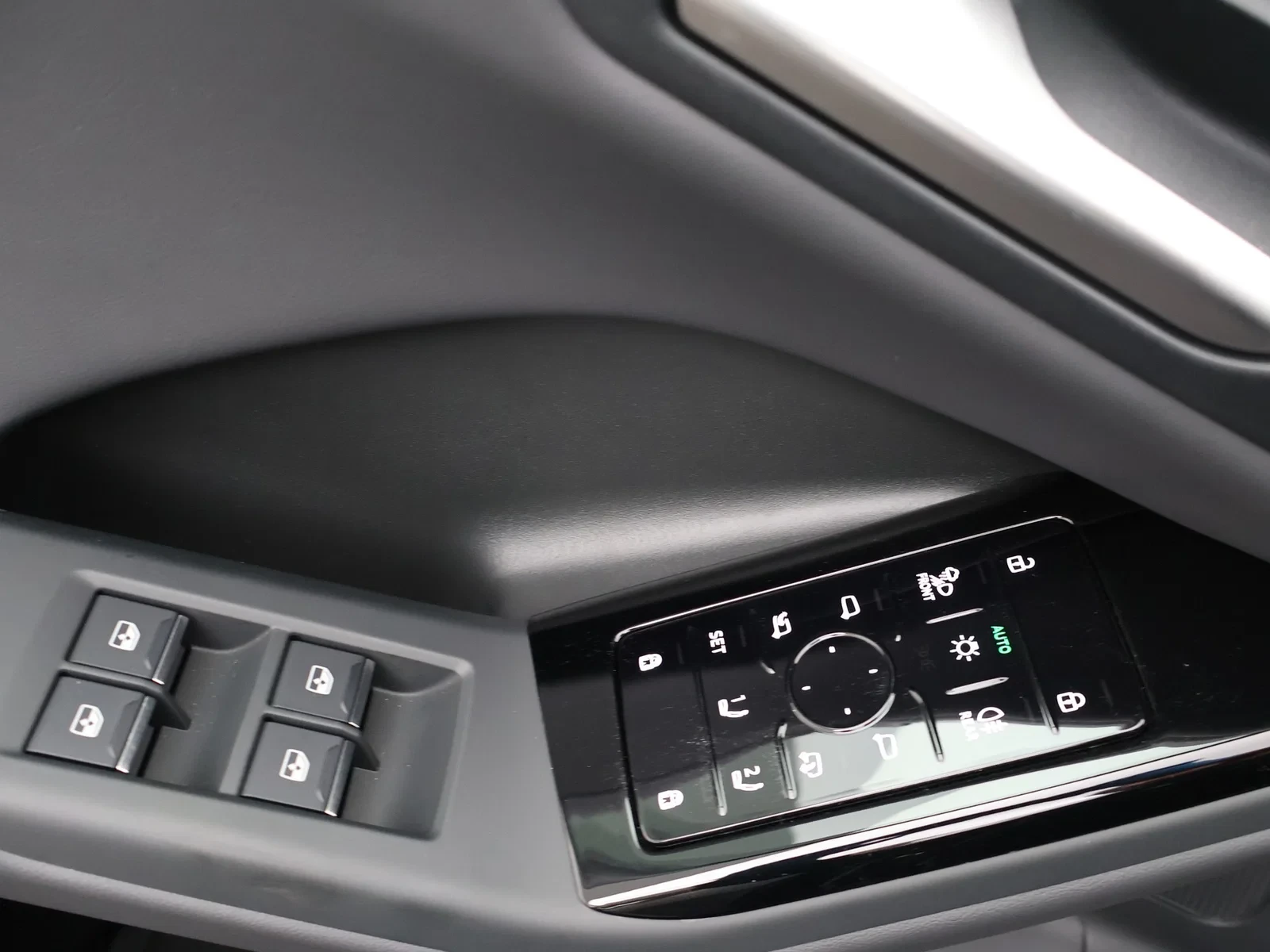 Audi Q6 e-tron Audi Q6 SUV S line e-tron quattro 387pk DEMO