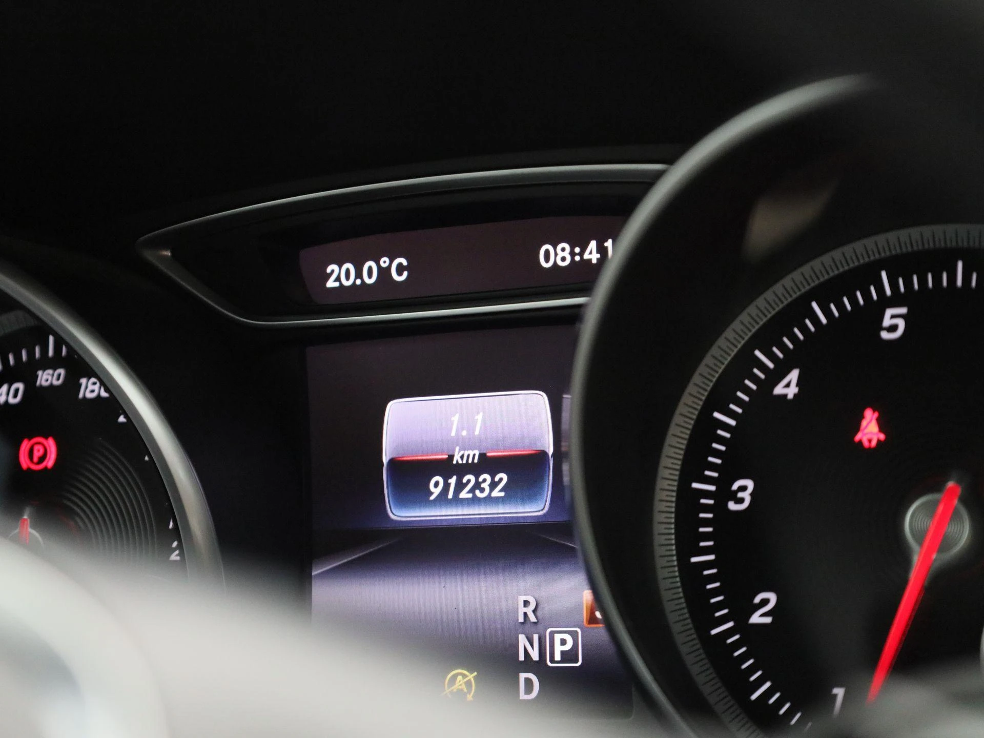 Mercedes-Benz-CLA-image-26