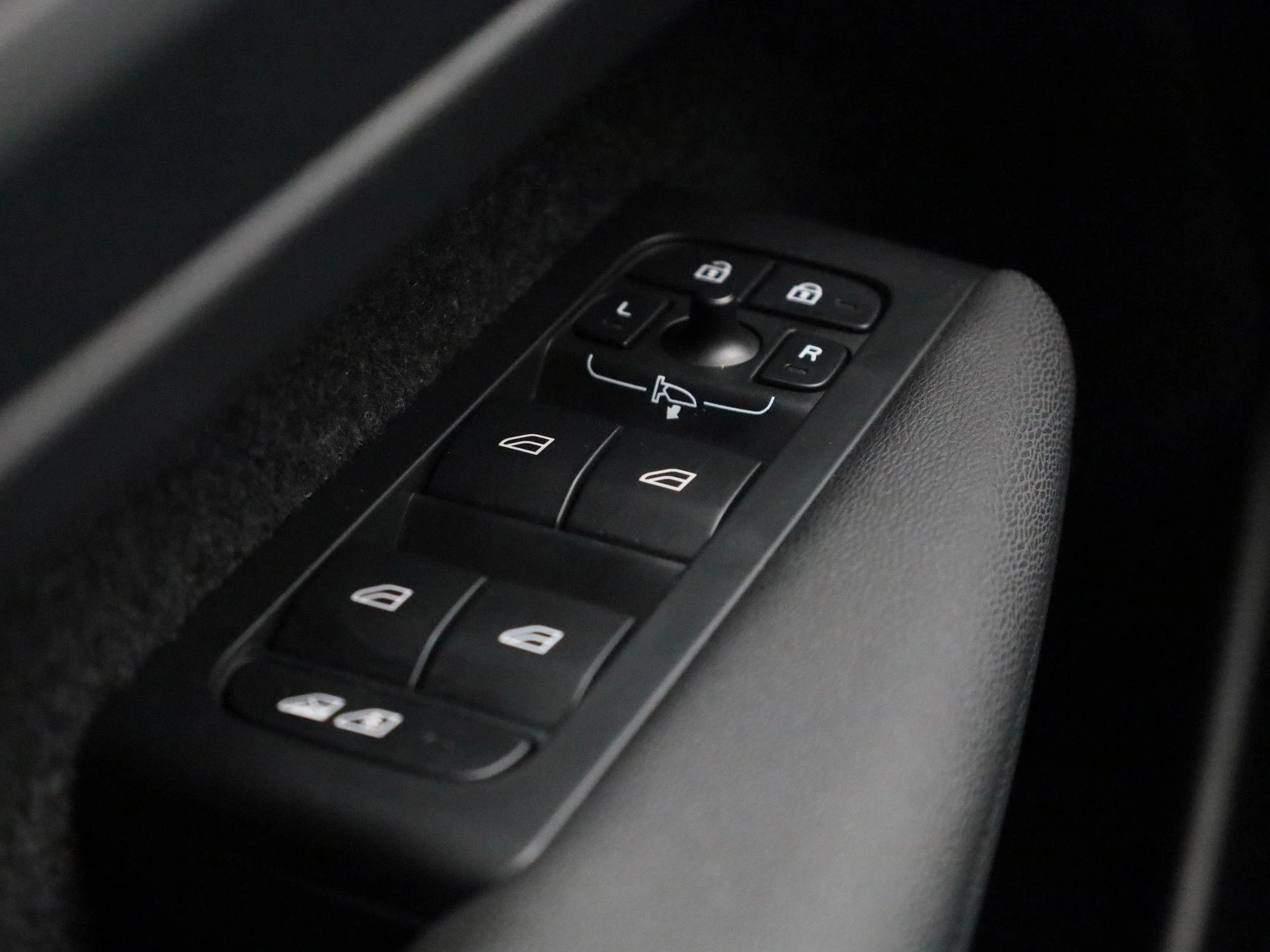 Volvo-XC40-image-31