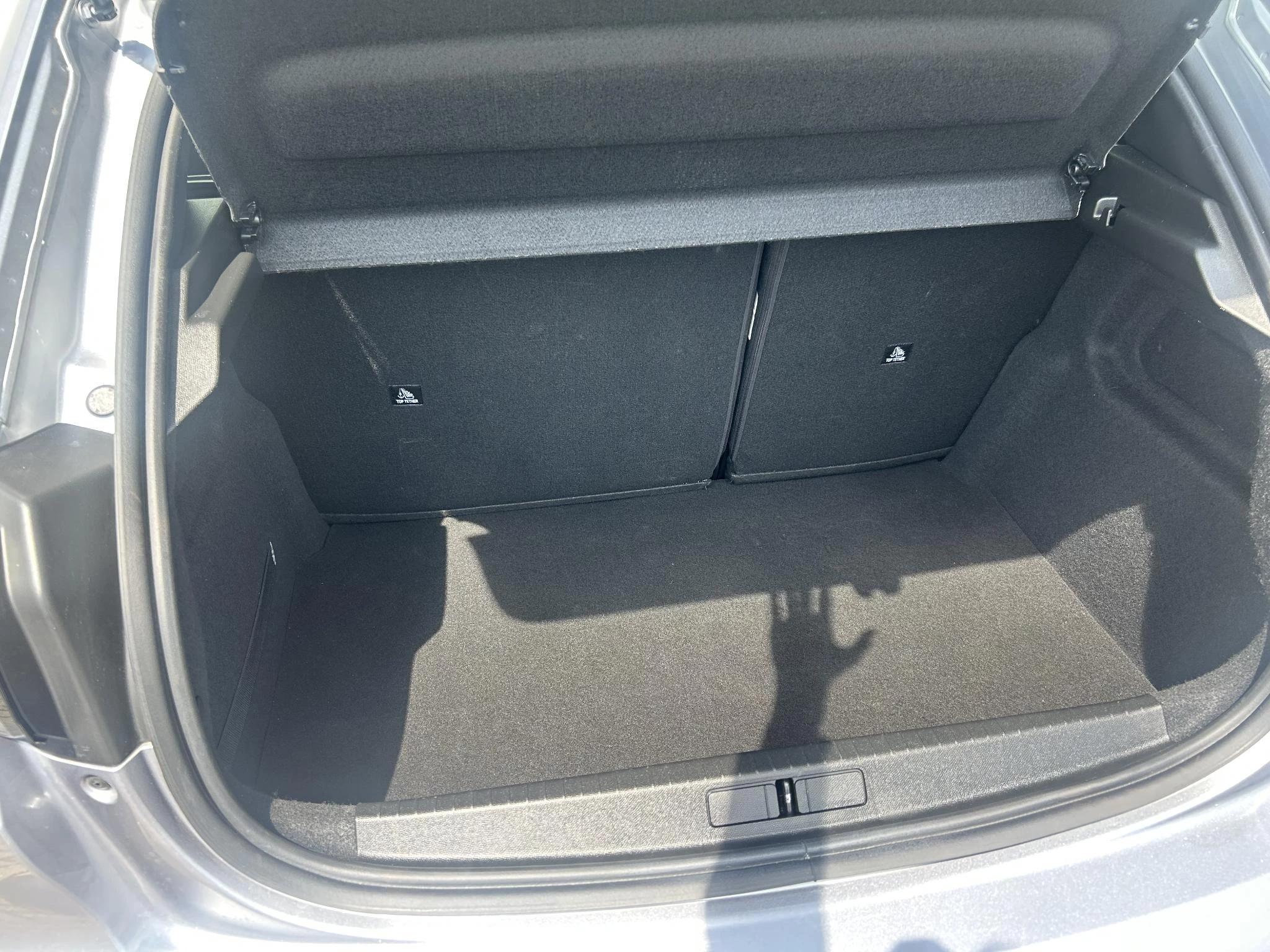 Peugeot-208-image-19