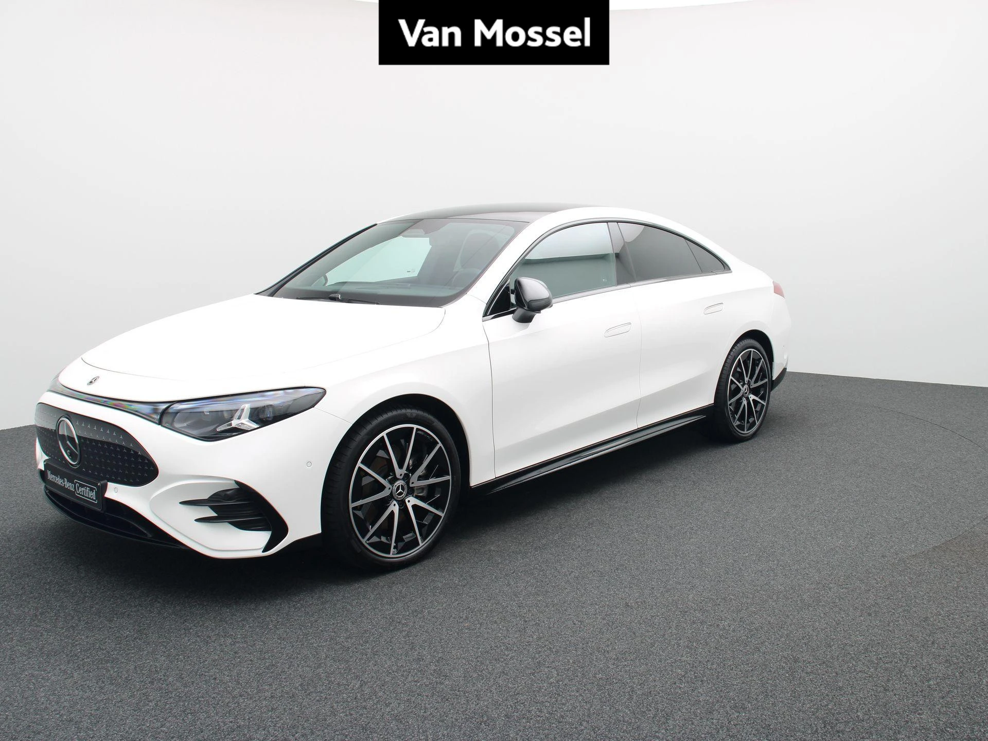 Mercedes-Benz-CLA-image-0