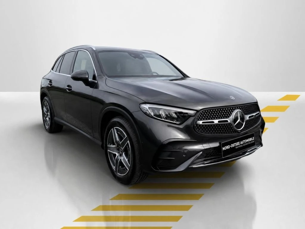 Mercedes-Benz-GLC 300 d-image-17
