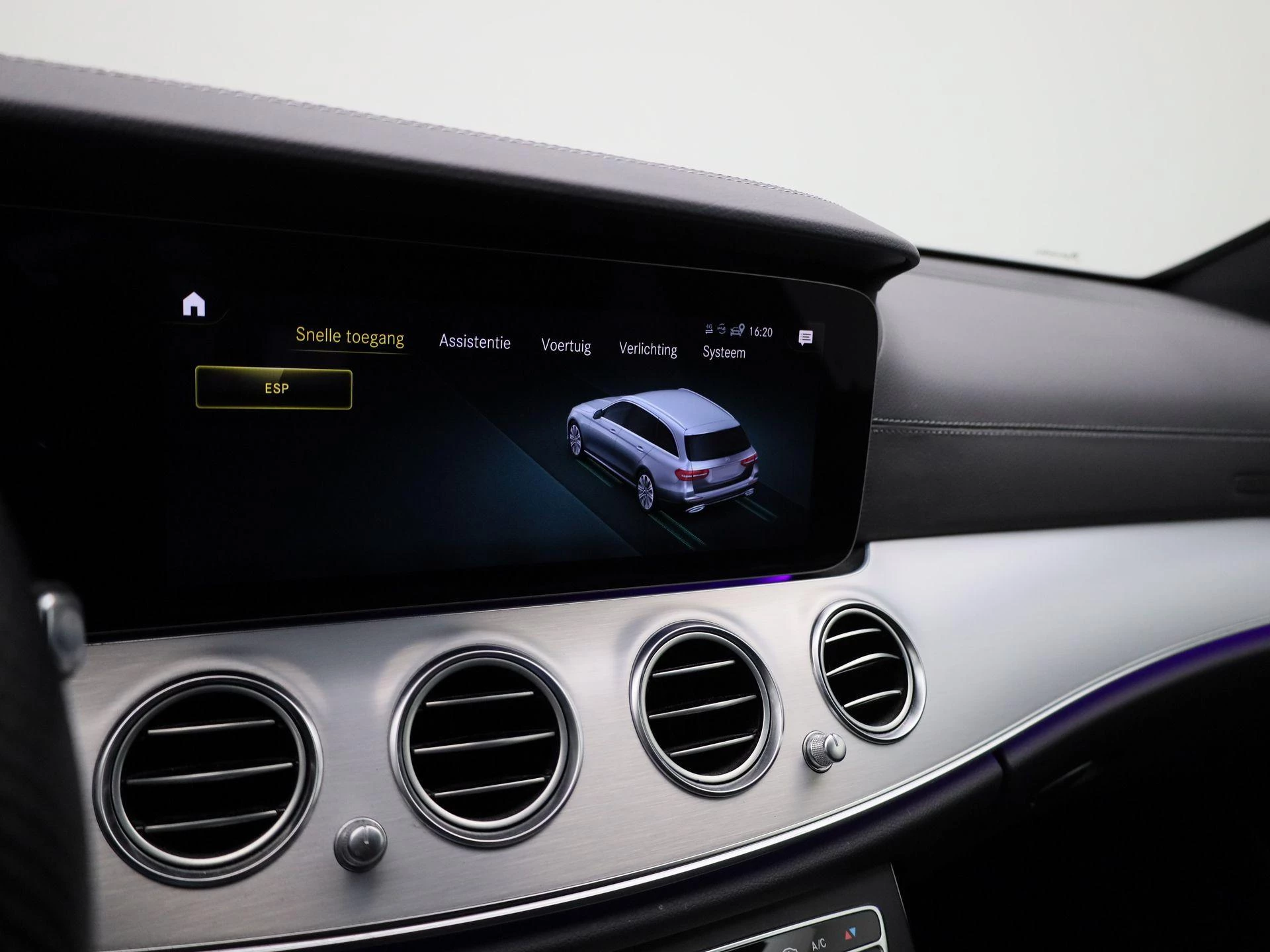 Mercedes-Benz-Classe E-image-23