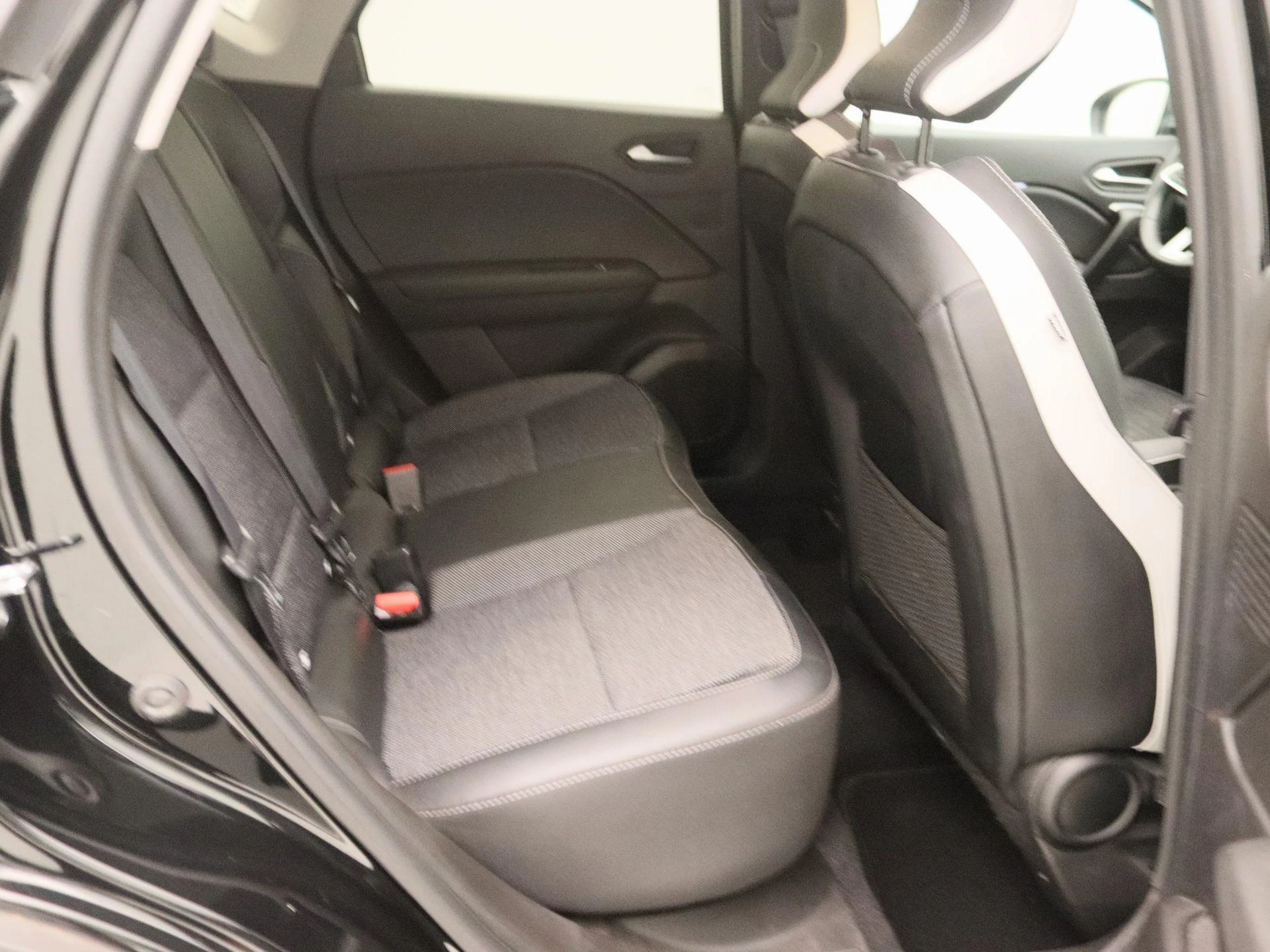 Renault-Captur-image-24