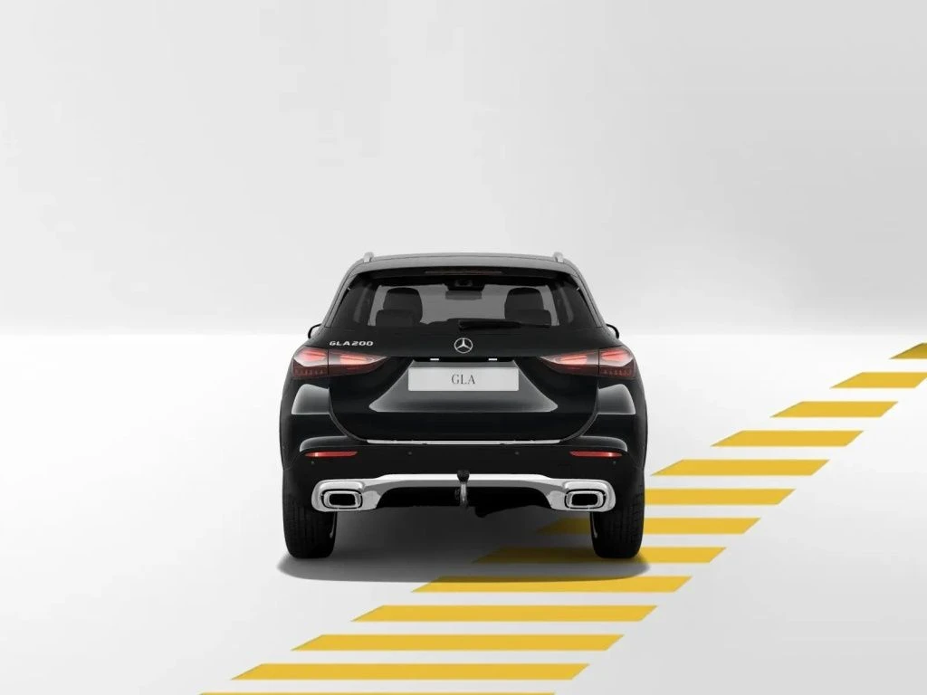 Mercedes-Benz-GLA 200-image-5