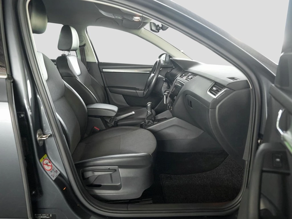 Škoda Octavia Combi 1.5 TSI Style Navi/RFK/LED