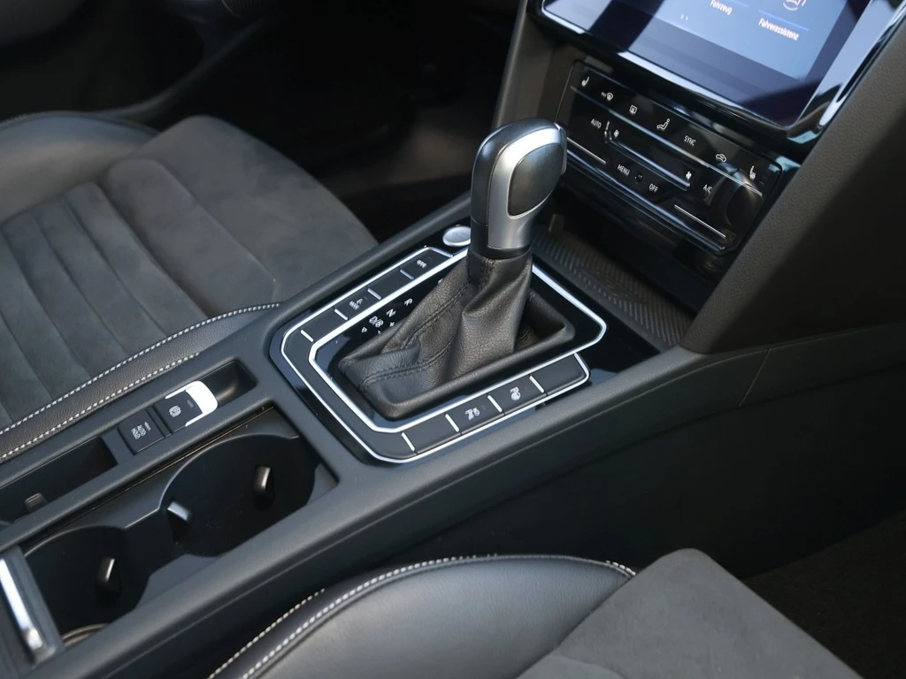 Volkswagen Passat Variant GTE 1.4 TSI DSG Hybrid *IQ-Light*Navi*Travel-Assit*Area-View*Head-up*Digi-Cockpit*App