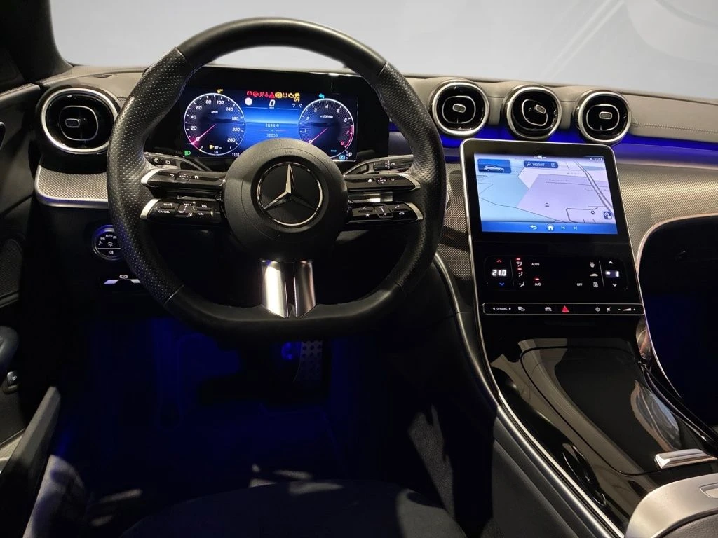 Mercedes-Benz-C-Klasse 180-image-10